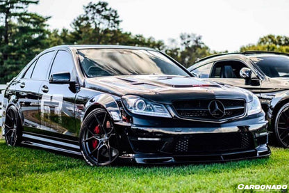 Carbonado 2012-2014 Mercedes Benz W204 C63 AMG VS Style Carbon Fiber Front Lip