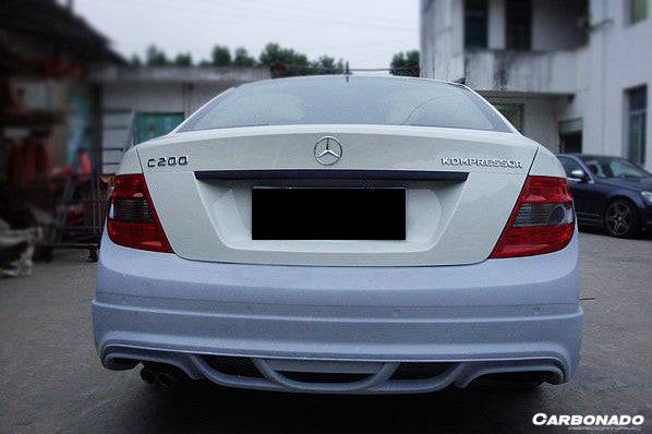 Carbonado 2008-2014 Mercedes Benz W204 C Class DE Style Rear Bumper