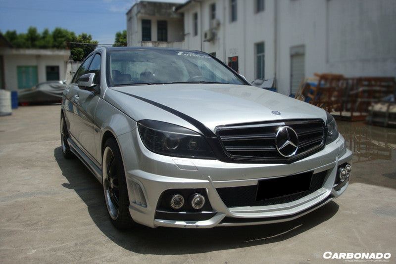 Carbonado 2008-2013 Mercedes Benz W204 C Class DE Style Front Bumper with  LED Lights