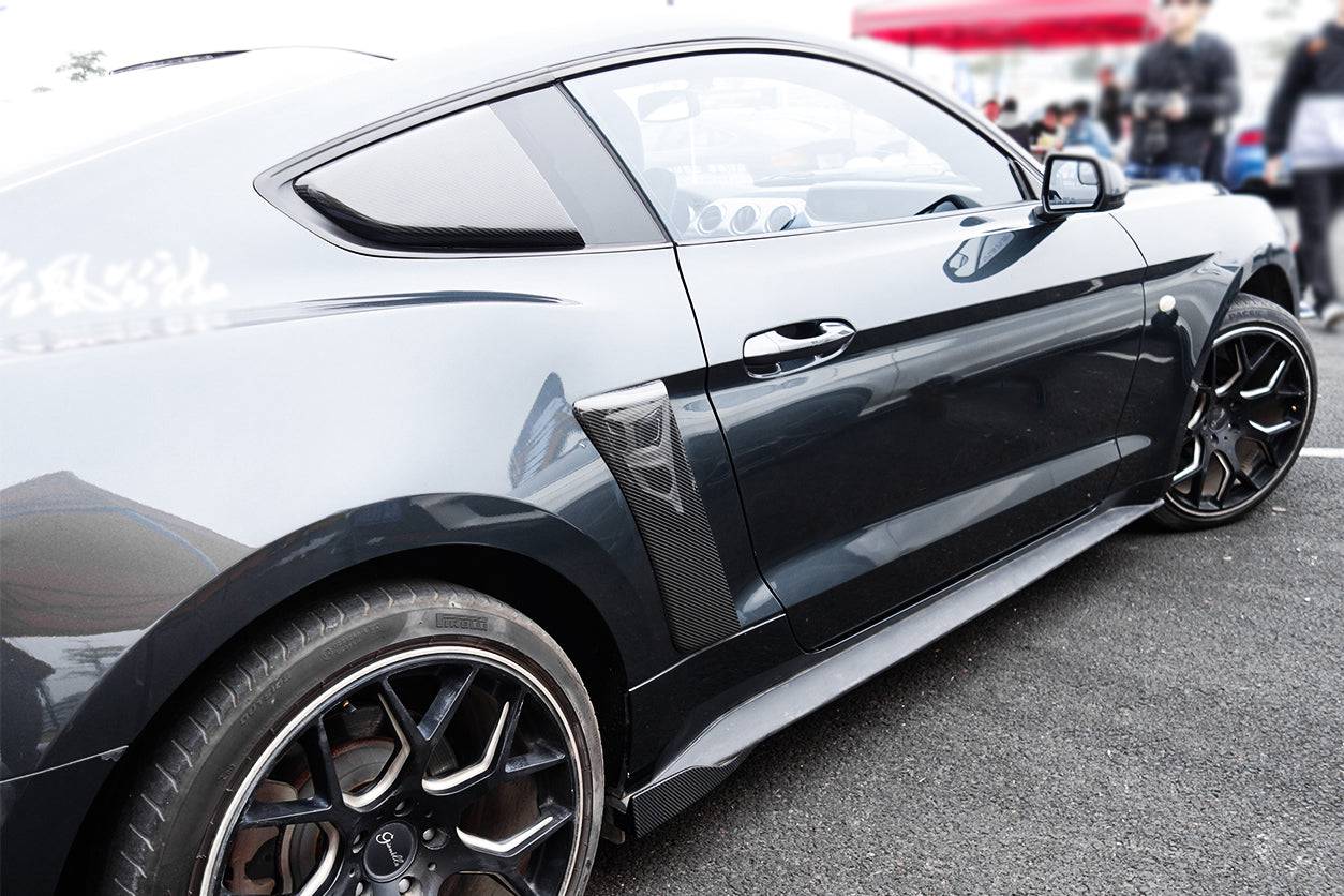 Carbonado 2015-2023 Ford Mustang Rsh Style Quarter Window Scoops