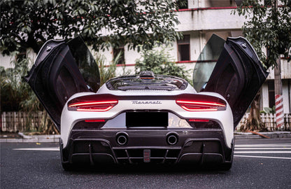 Carbonado 2020-2024 Maserati MC20 MSY Style DRY Carbon Fiber Rear Diffuser with Brake Light