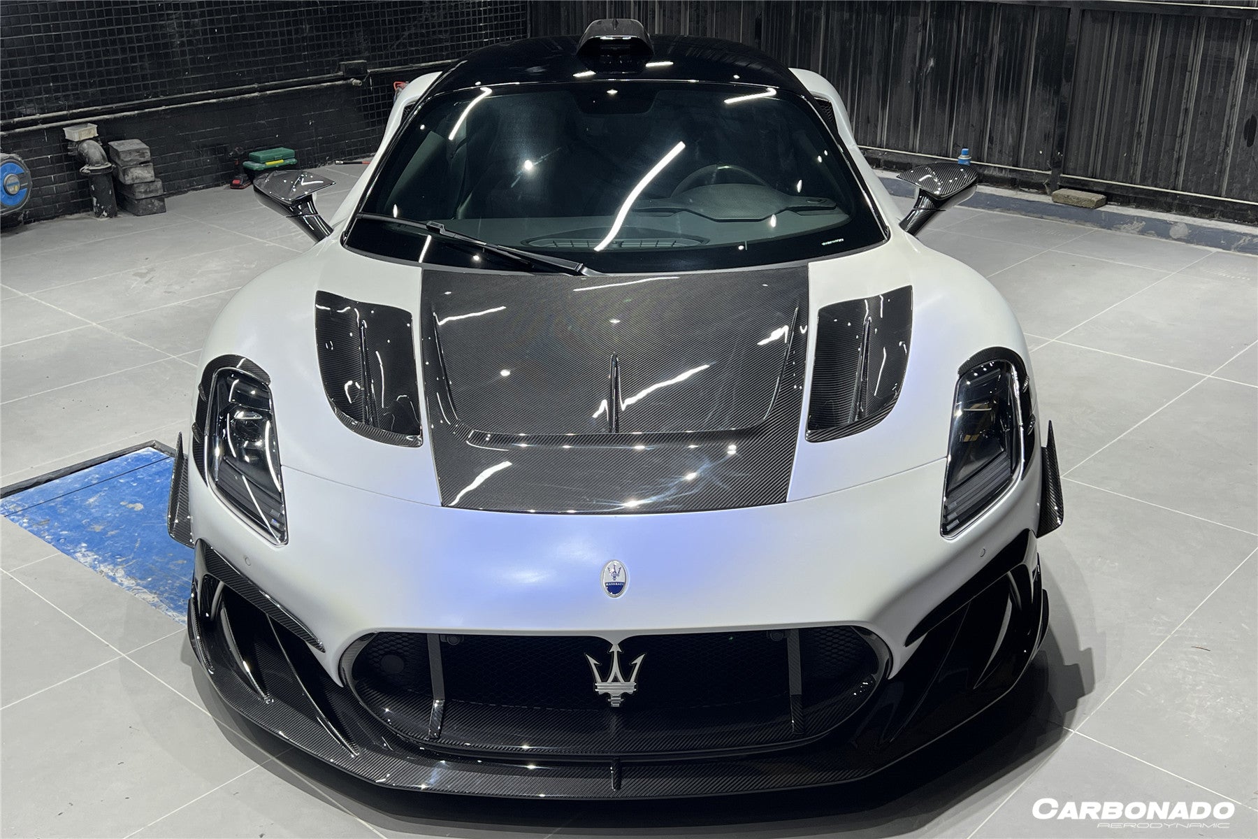 Carbonado 2020-2024 Maserati MC20 MSY Style DRY Carbon Fiber Front Lip