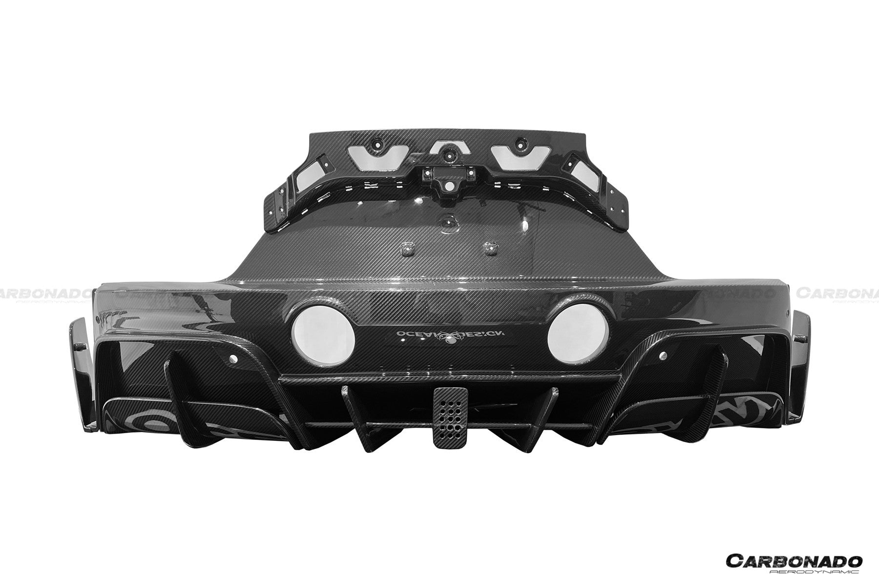 Difusor trasero de fibra de carbono seco con luz de freno para Maserati MC20 MSY Style Carbonado 2020-2024