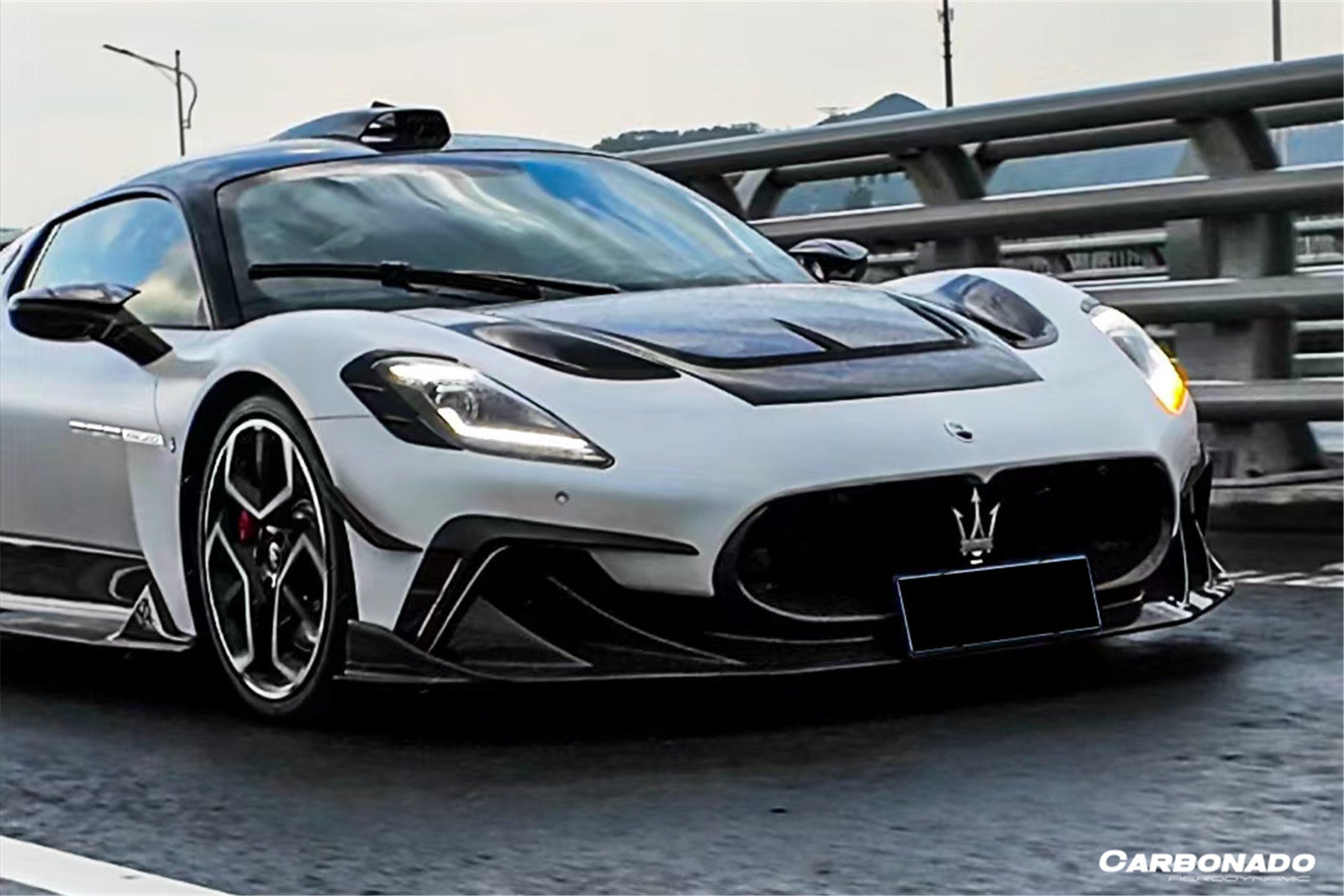 Carbonado 2020-2024 Maserati MC20 MSY Style DRY Carbon Fiber Front Bumper Vents