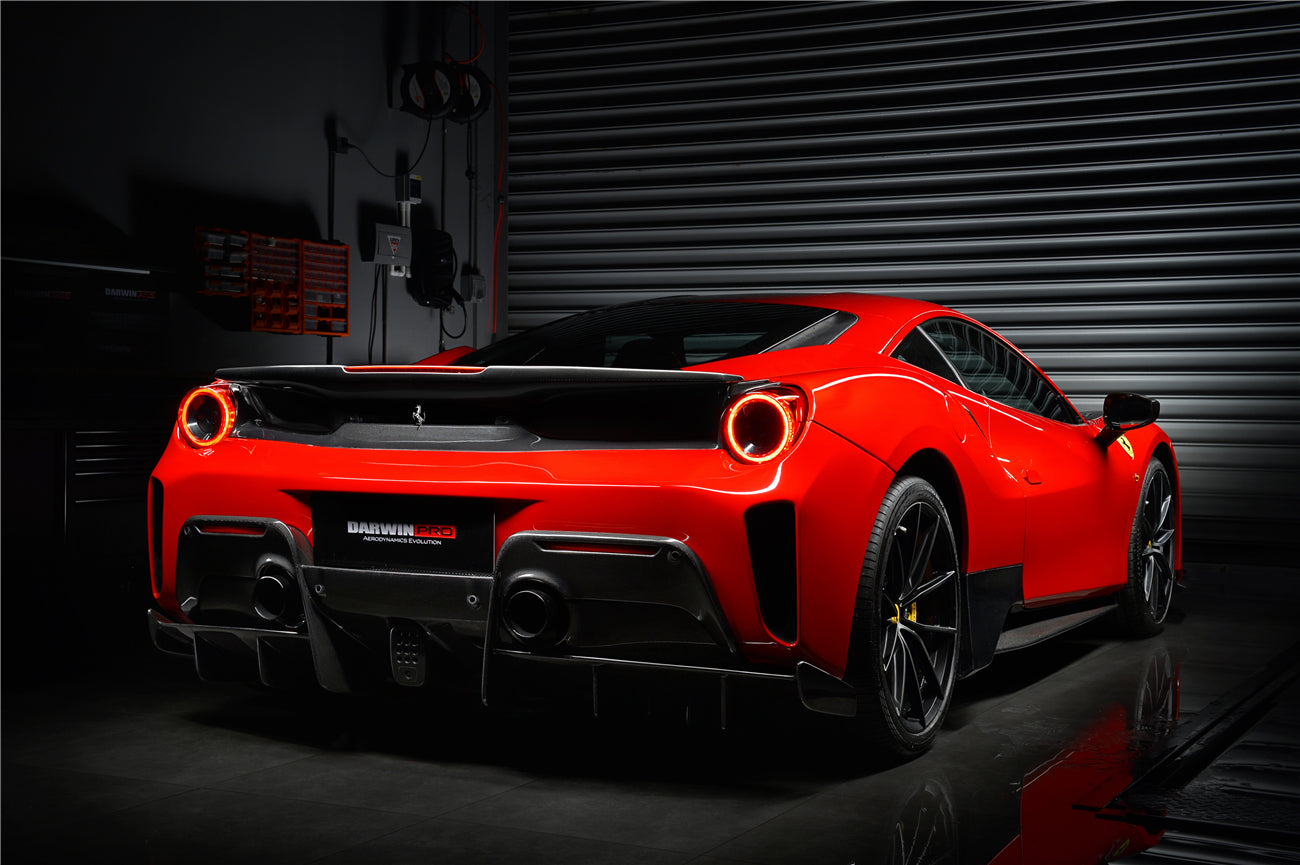 Parachoques trasero y alerón de fibra de carbono DarwinPRO 2015-2020 Ferrari 488 GTB estilo pista