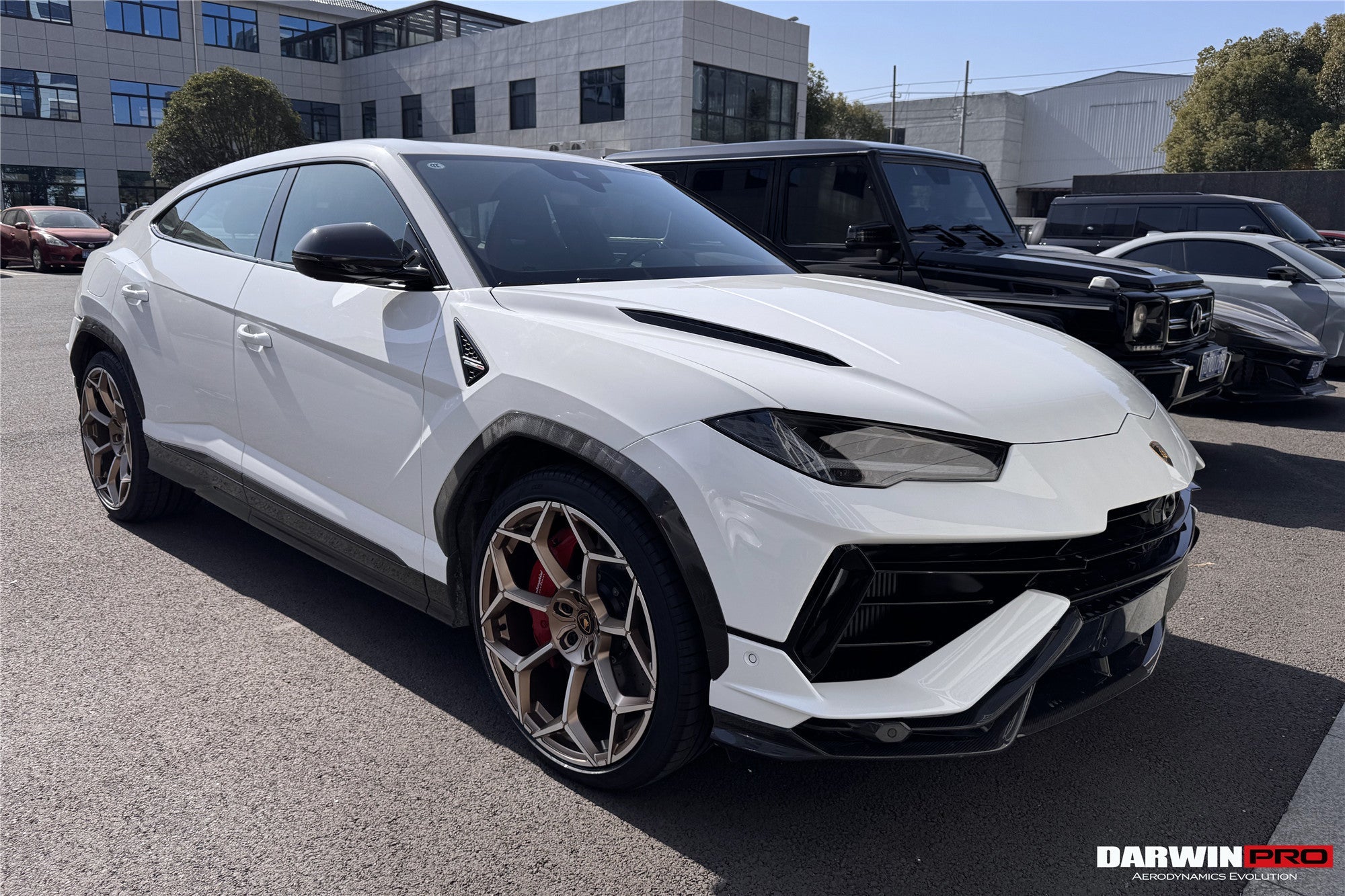 DarwinPRO 2023-2025 Lamborghini URUS Convert Performante Style Front Bumper