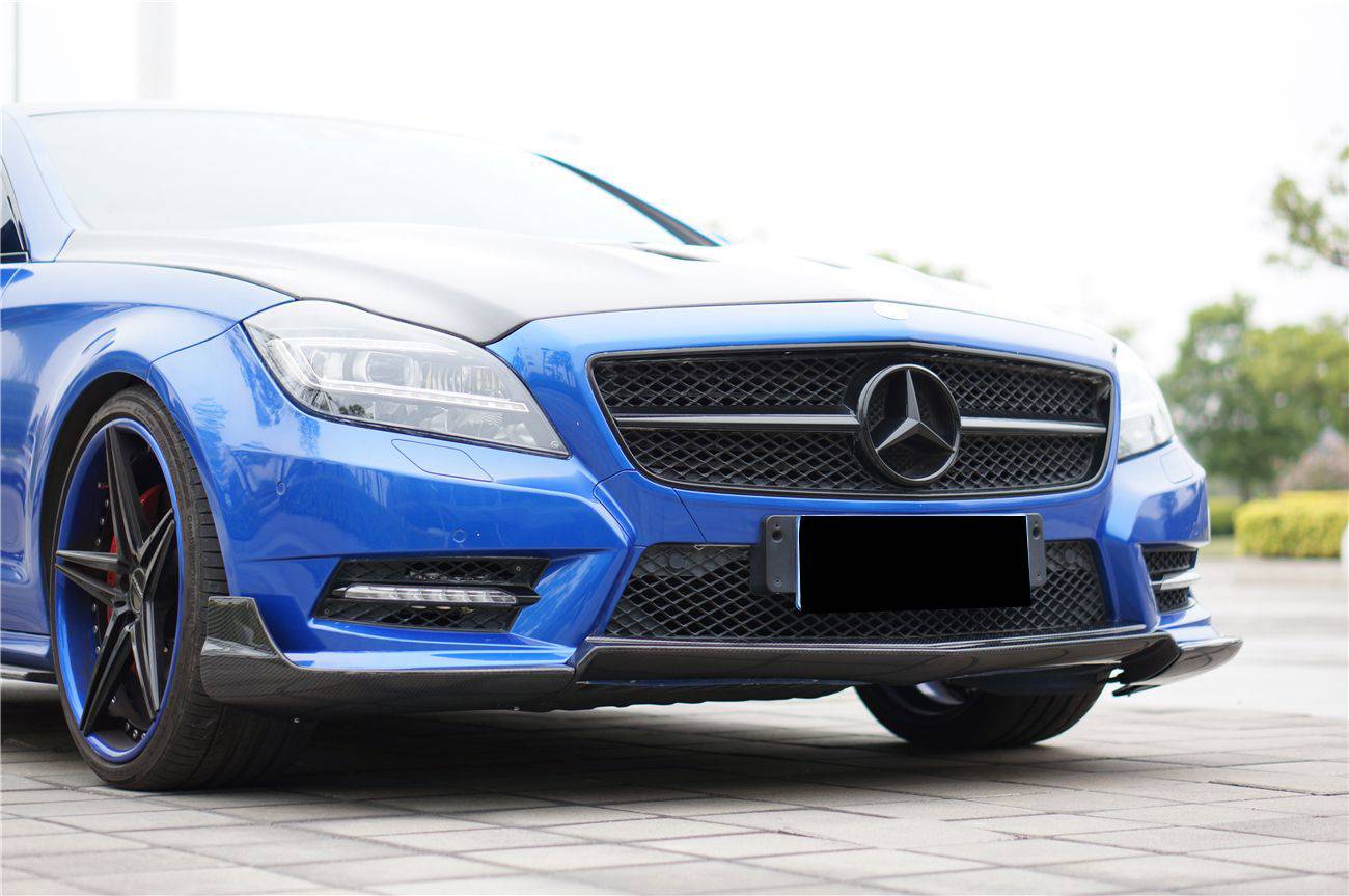 Carbonado 2010-2014 Mercedes Benz W218 CLS Class 350  400  500 RT Style Front Lip