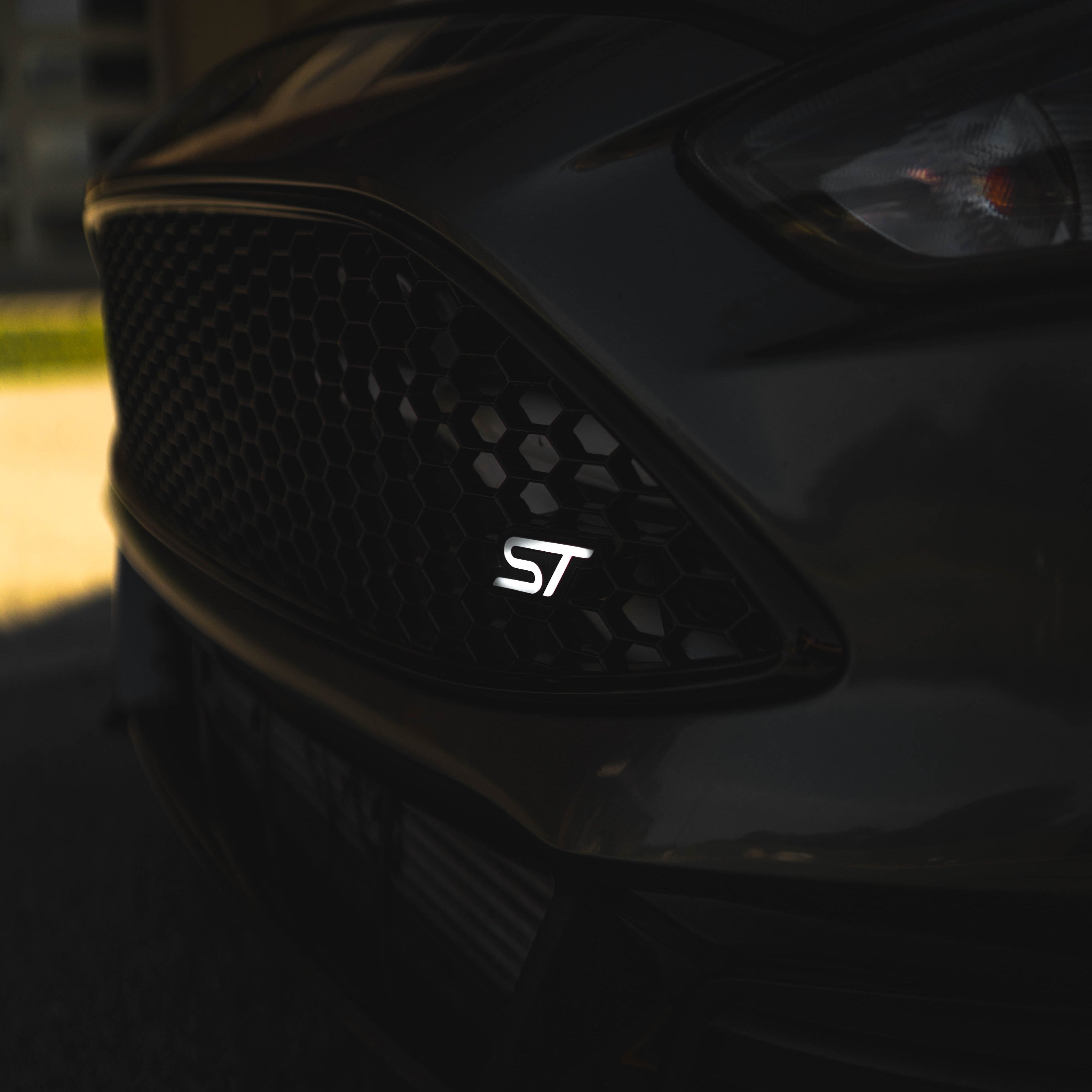 Lit Logos ST Grill Badge | 2013-2018 Focus & Fiesta
