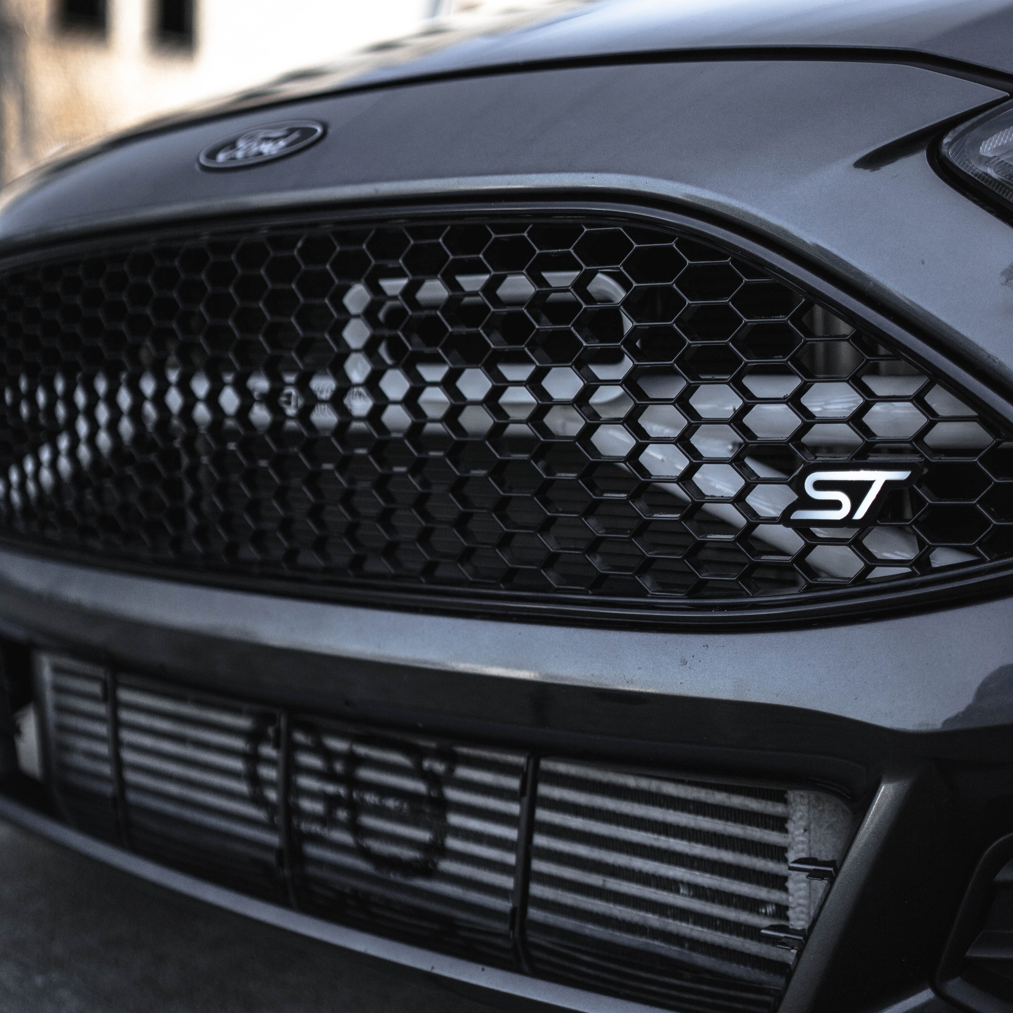 Lit Logos ST Grill Badge | 2013-2018 Focus & Fiesta