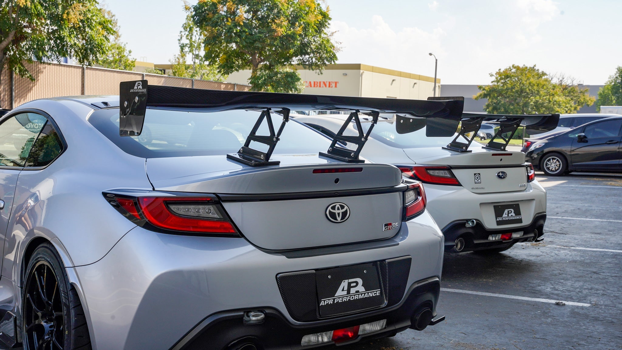 Alerón de fibra de carbono APR GTC 200 de 60,5" (Toyota GR86/Subaru BRZ 2022-2024)