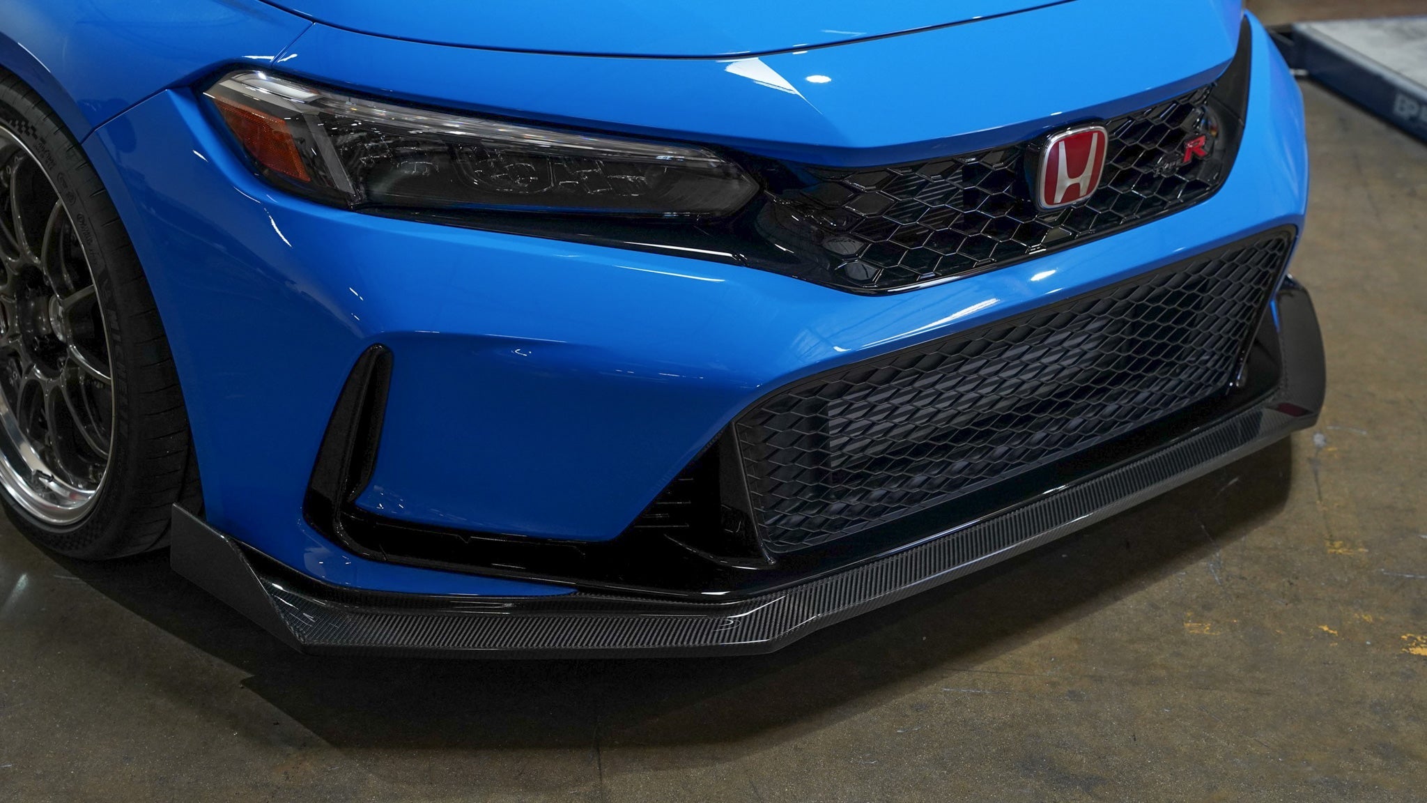 APR Carbon Fiber Front Air Dam/ Lip (2023+ Honda FL5 Civic Type R)