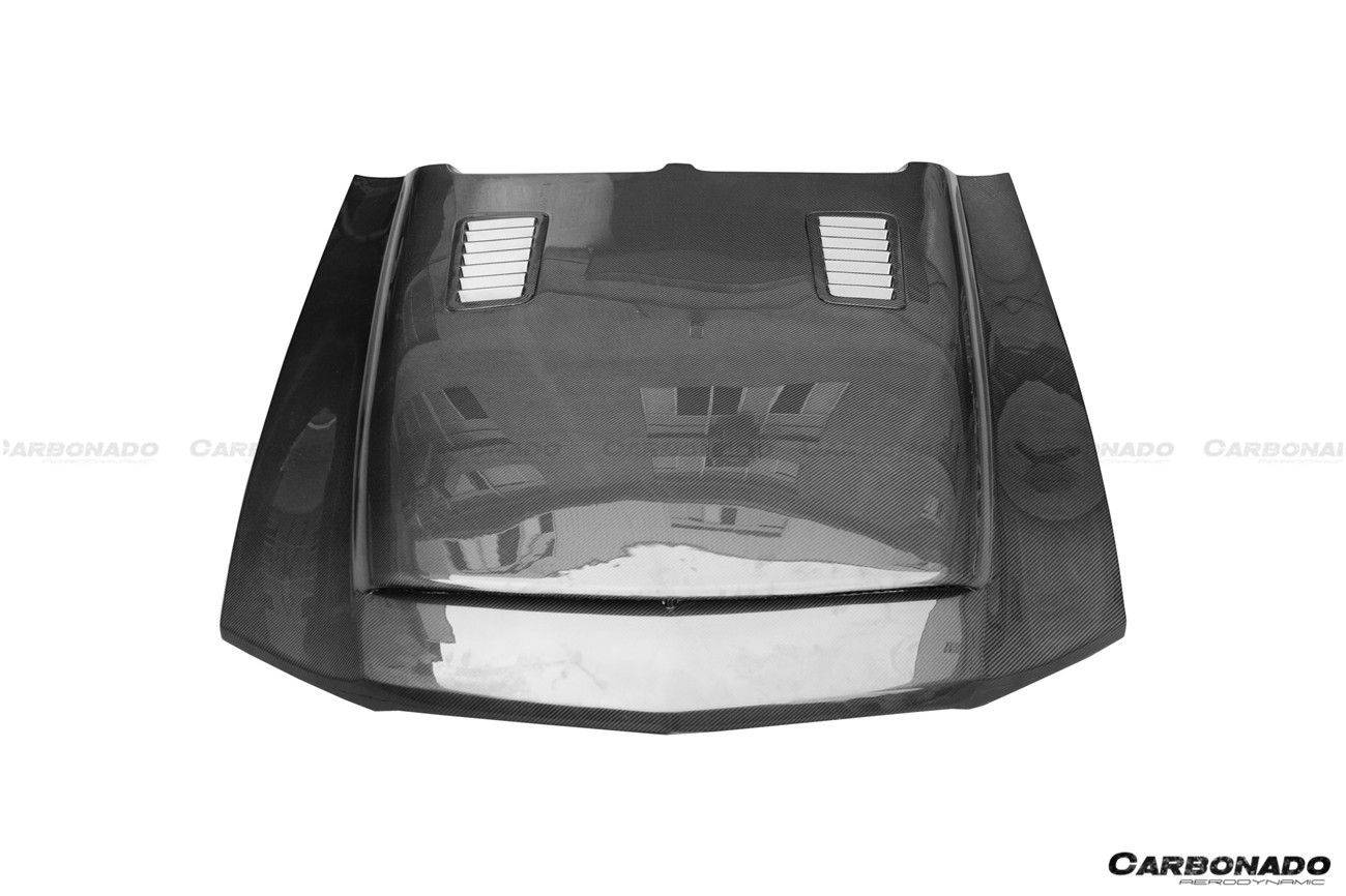 Carbonado 2005-2009 Ford Mustang GT V6 Black Momba BC1 Style Hood