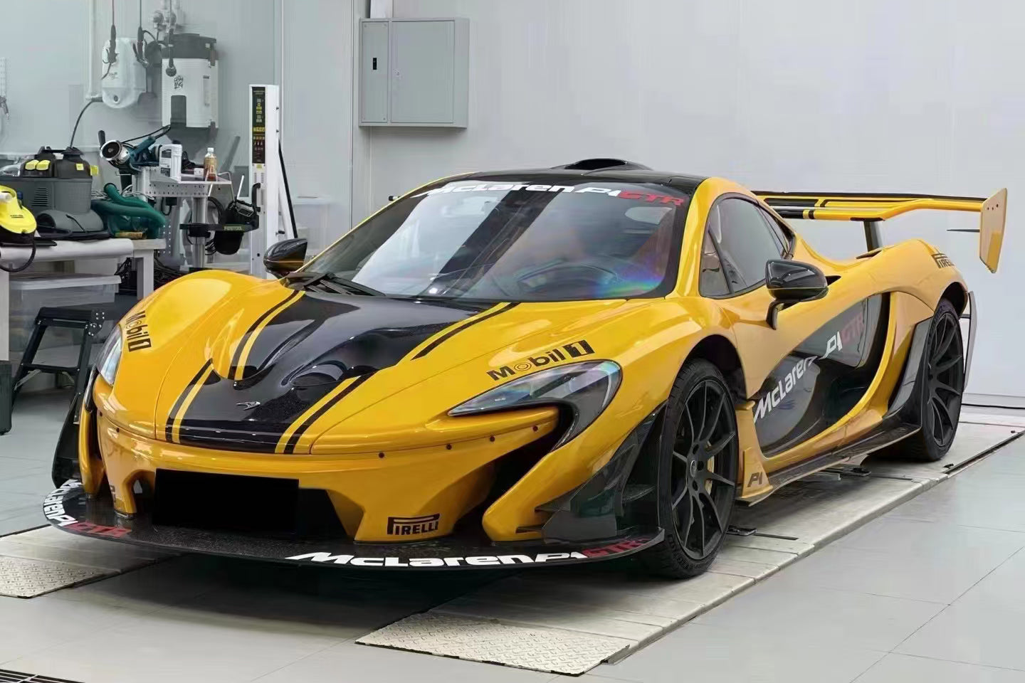 DarwinPRO GTR Style Autoclave Carbon Fiber Body Kit | 2013-2015 McLaren P1
