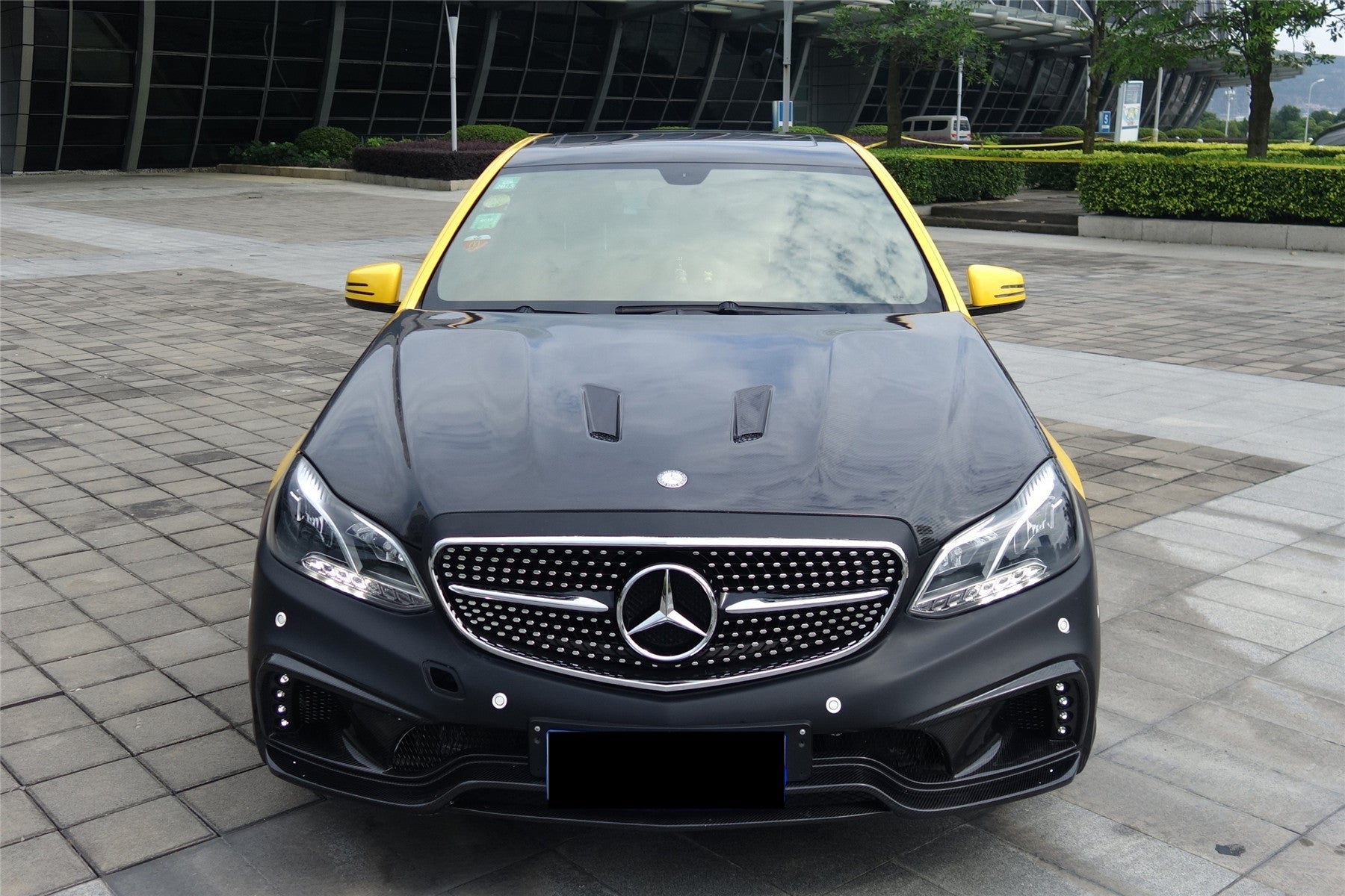 Carbonado 2014-2016 Mercedes Benz E Class W212 BKSS Style Hood