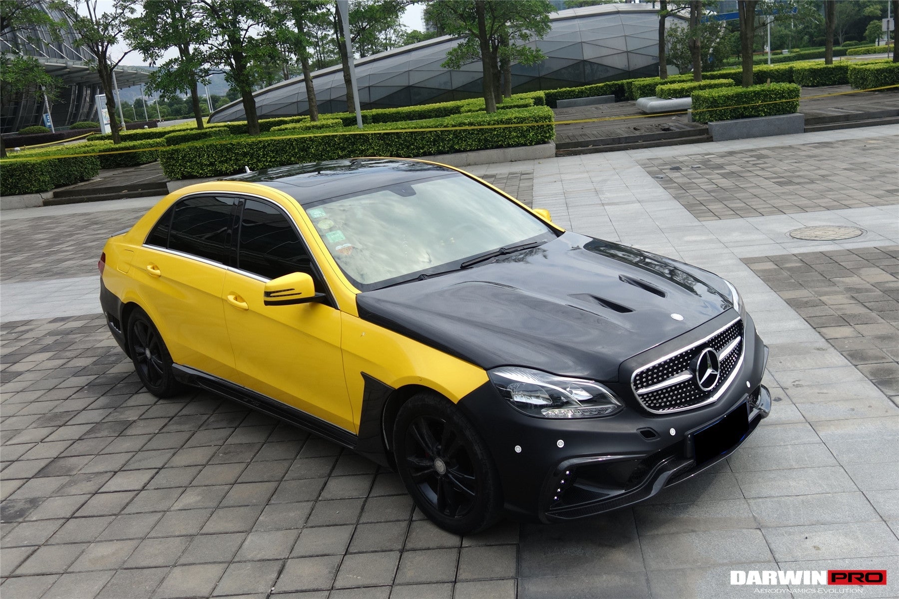 Carbonado 2014-2016 Mercedes Benz E Class W212 BKSS Style Hood