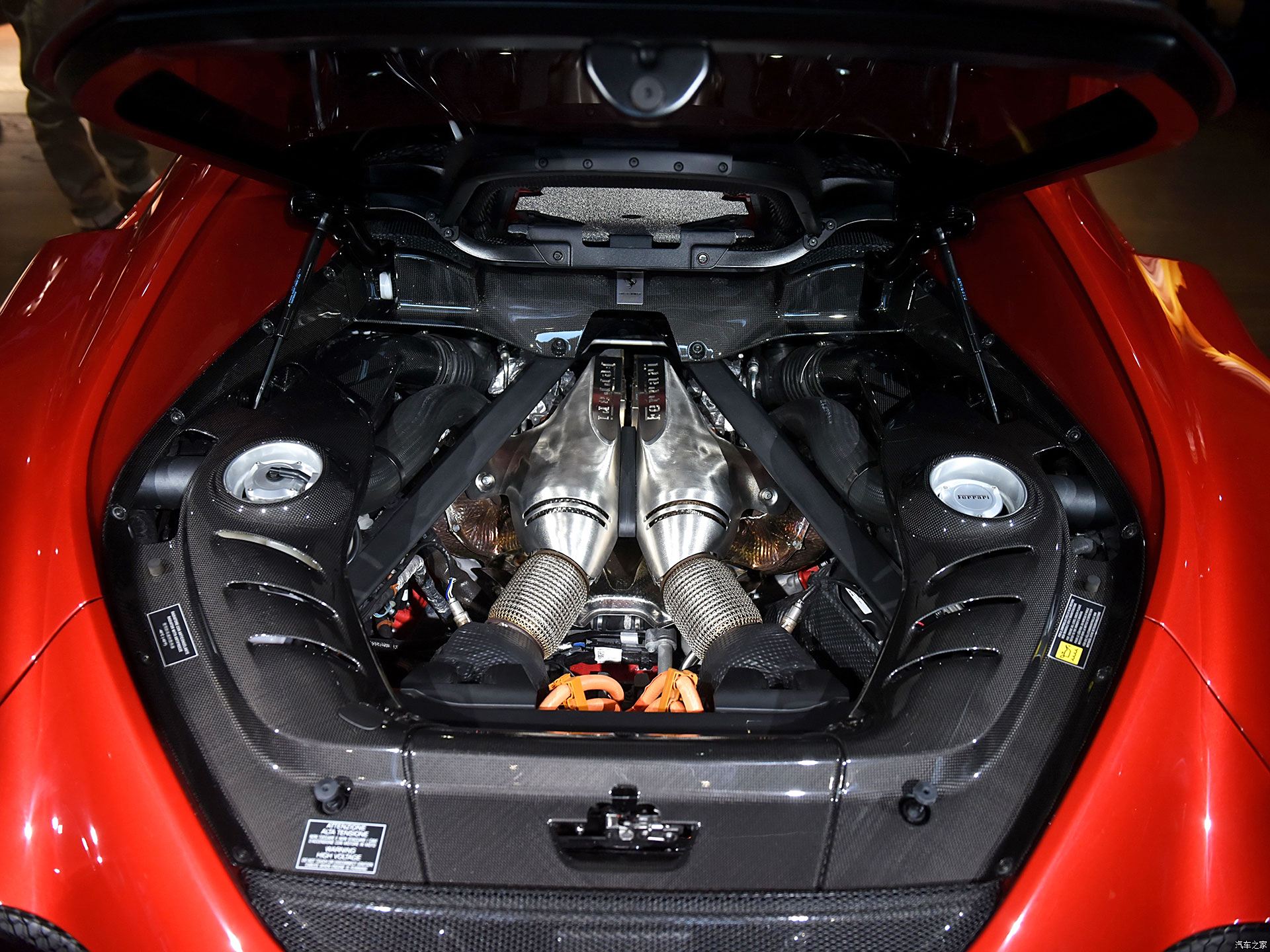 DarwinPRO 2022-UP Ferrari 296 GTB (Type F171) OE Style Dry Carbon Fiber Engine Bay Panel Replacement Kits 4pcs