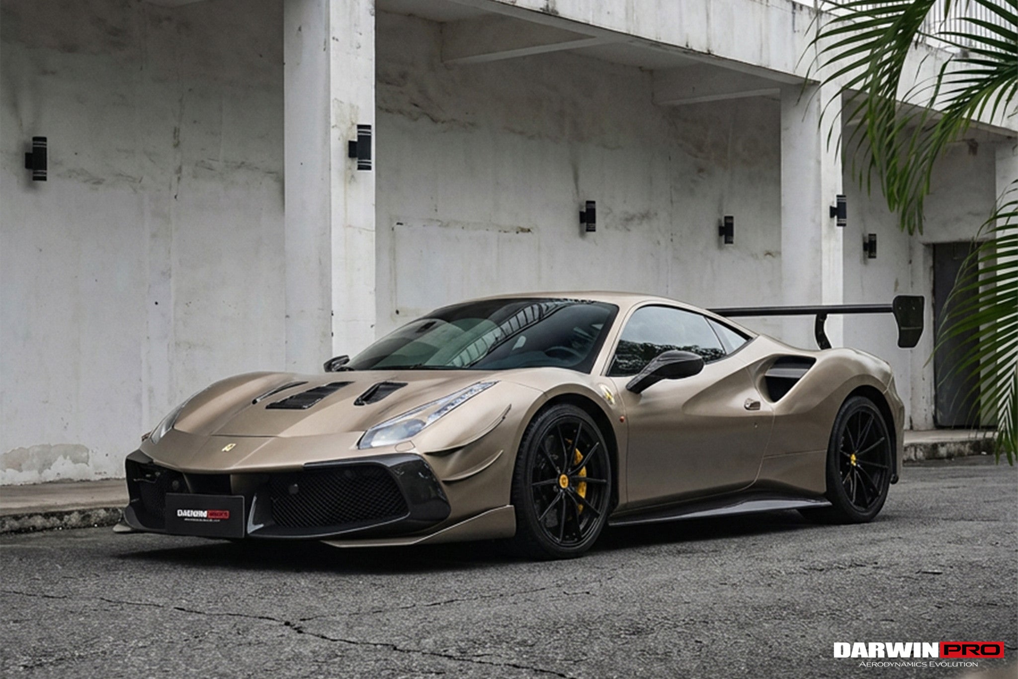 Parachoques delantero DarwinPRO estilo Módena para Ferrari 488 Challenge Evo 2015-2020 | Compatible con GTB y Spider