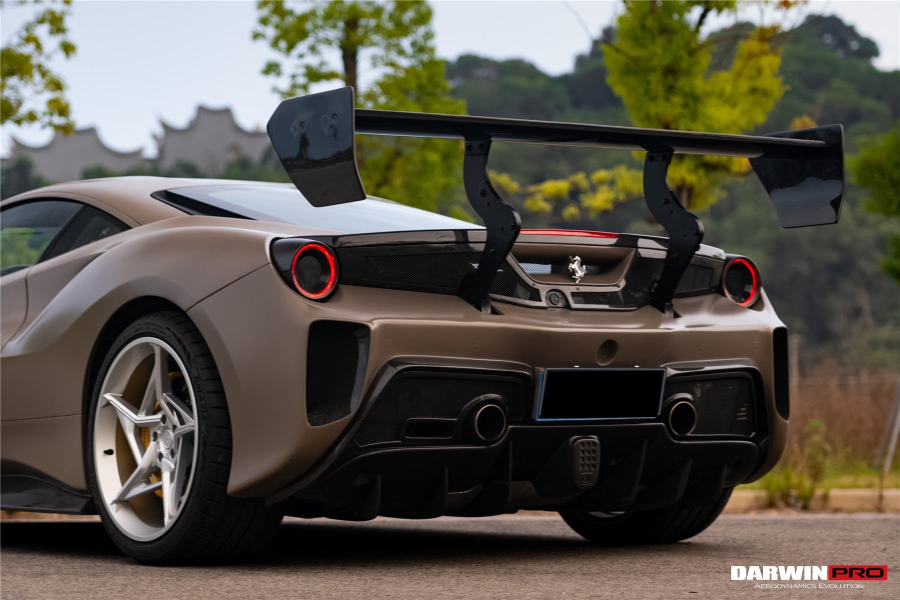 Alerón DarwinPRO estilo Módena para Ferrari 488 Challenge Evo 2015-2020 | Compatible con GTB y Spider