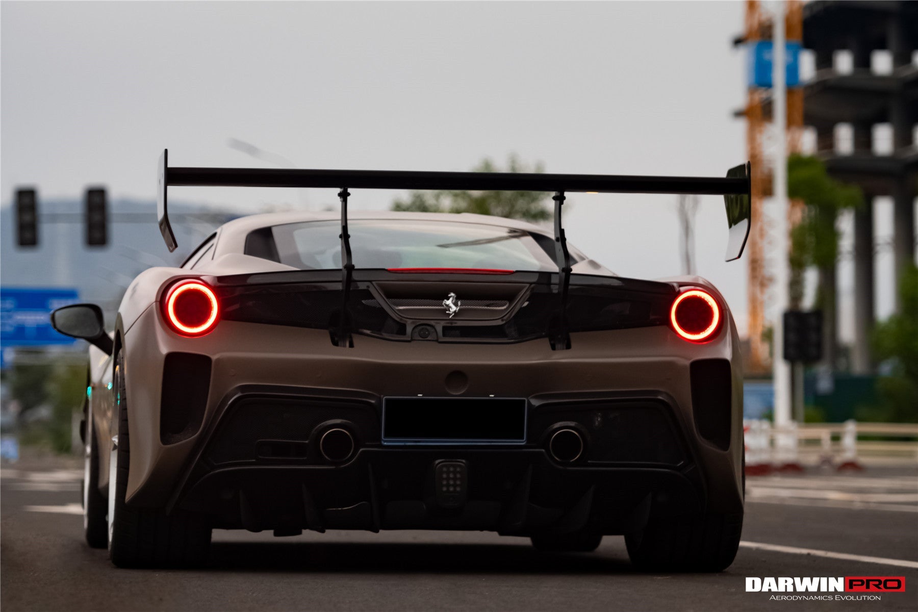 Alerón DarwinPRO estilo Módena para Ferrari 488 Challenge Evo 2015-2020 | Compatible con GTB y Spider