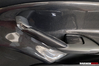 Manija de puerta interior de fibra de carbono DarwinPRO para Ferrari 488 GTB y Spider (2015-2020)