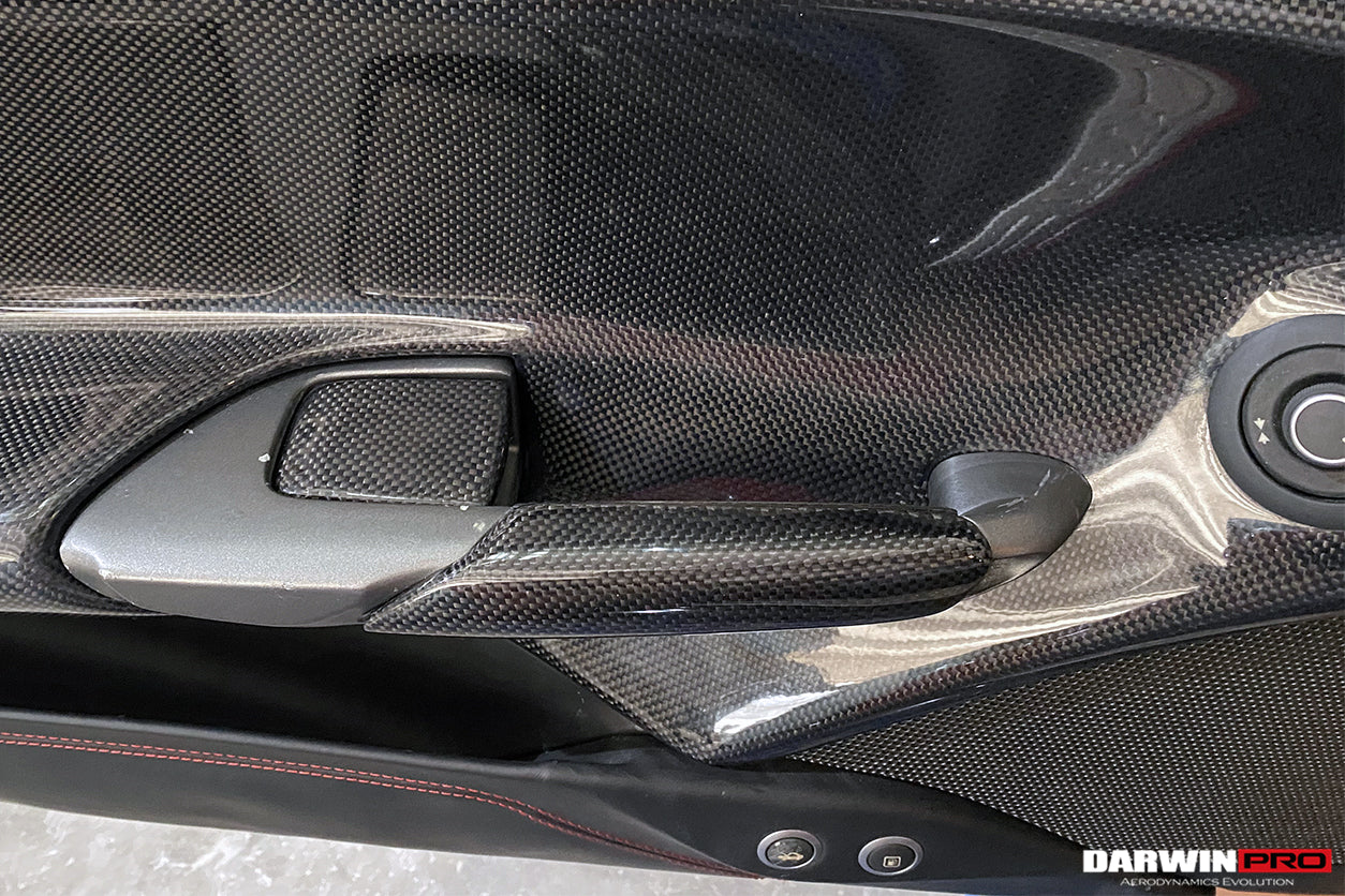 Manija de puerta interior de fibra de carbono DarwinPRO para Ferrari 488 GTB y Spider (2015-2020)