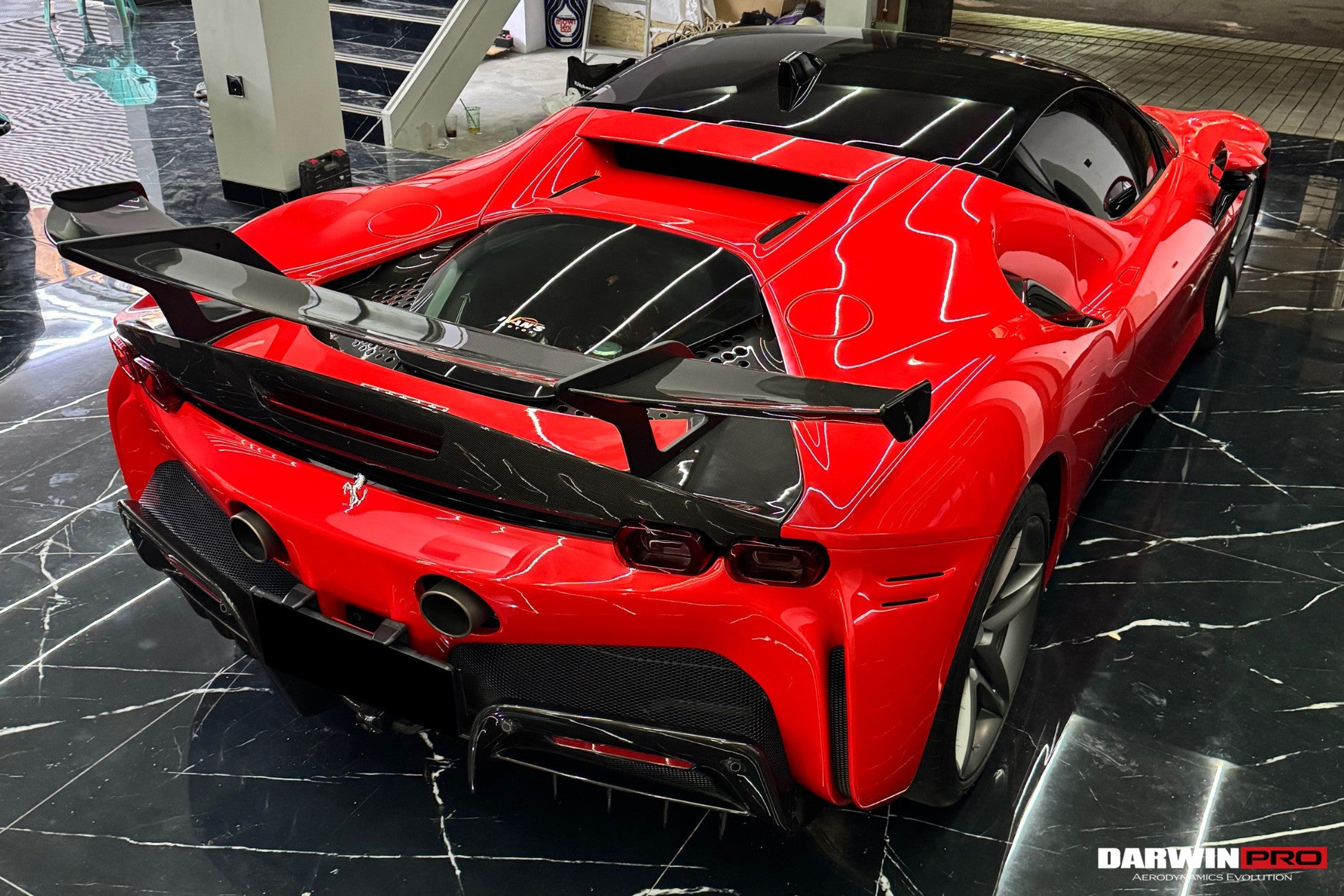 Alerón de fibra de carbono autoclave DarwinPRO para Ferrari SF90XX (modelos 2020-en adelante) con base (compatible con SF90 Stradale)