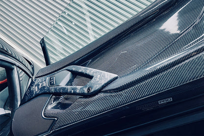 DarwinPRO Carbon Fiber Inner Door Handle | 2011-2016 Lamborghini Aventador LP700 Coupe Roadster