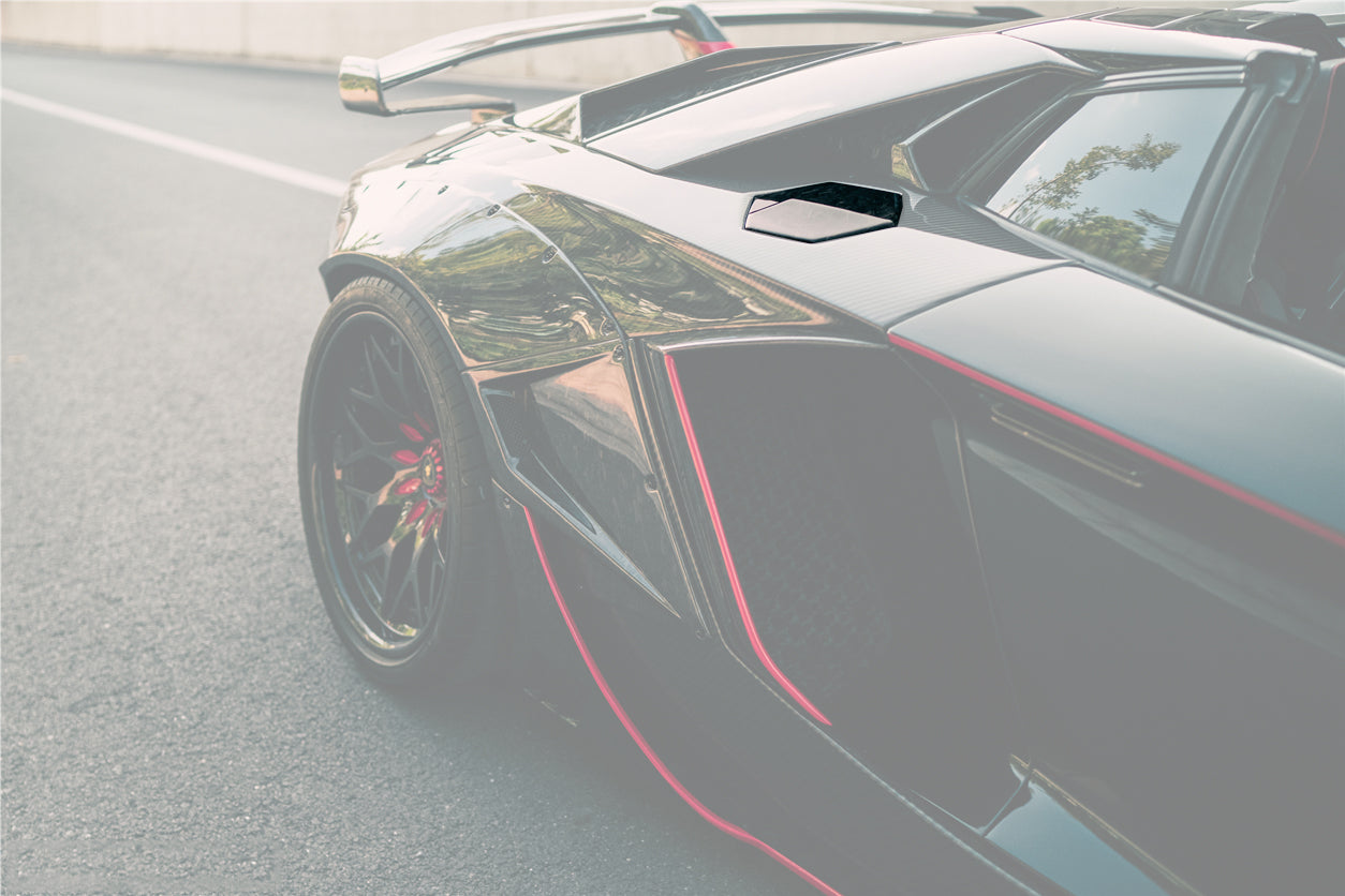 DarwinPRO 2013-2016 Lamborghini Aventador LP700 Roadster Carbon Fiber Gas Cap Replacement