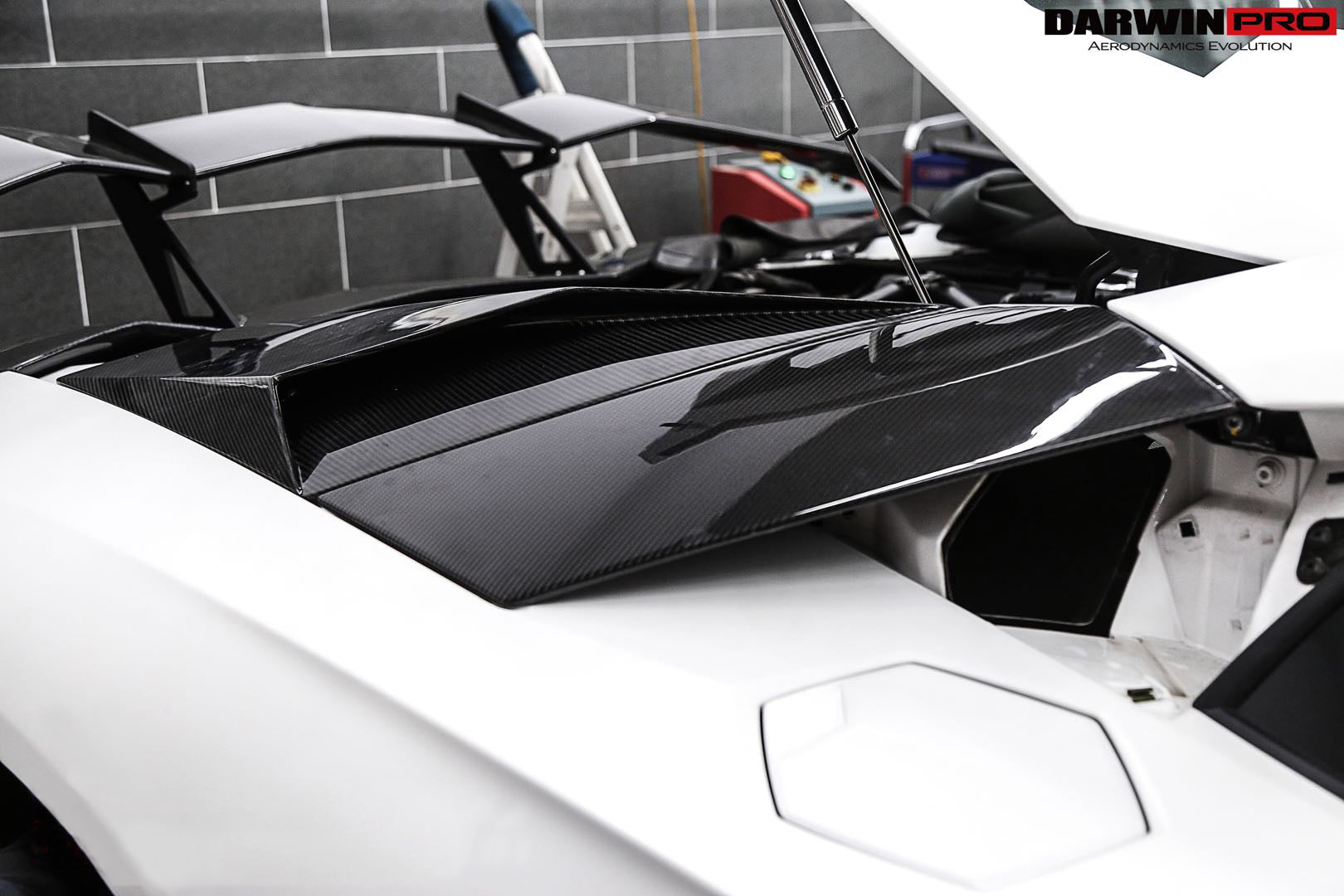 DarwinPRO 2011-2021 Lamborghini Aventador LP700 LP740 Coupe Carbon Fiber Rear Intake Panel ( Front )