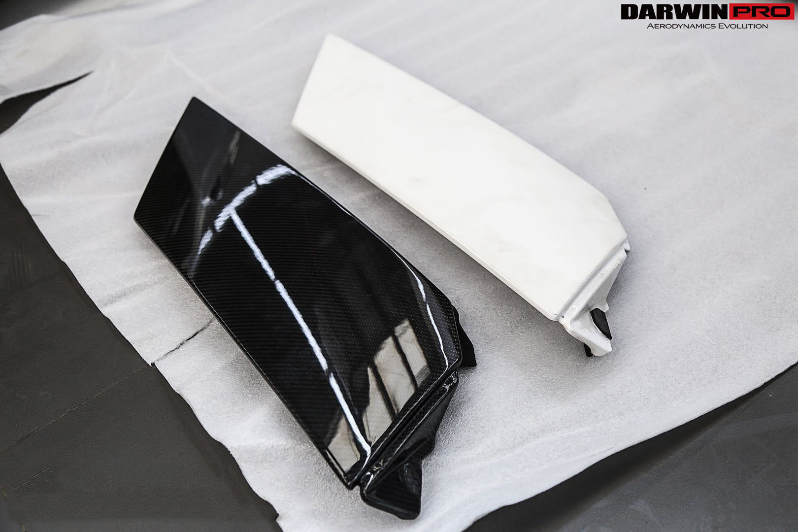DarwinPRO 2011-2021 Lamborghini Aventador LP700 LP740 Coupe Carbon Fiber Rear Intake Panel ( Front )