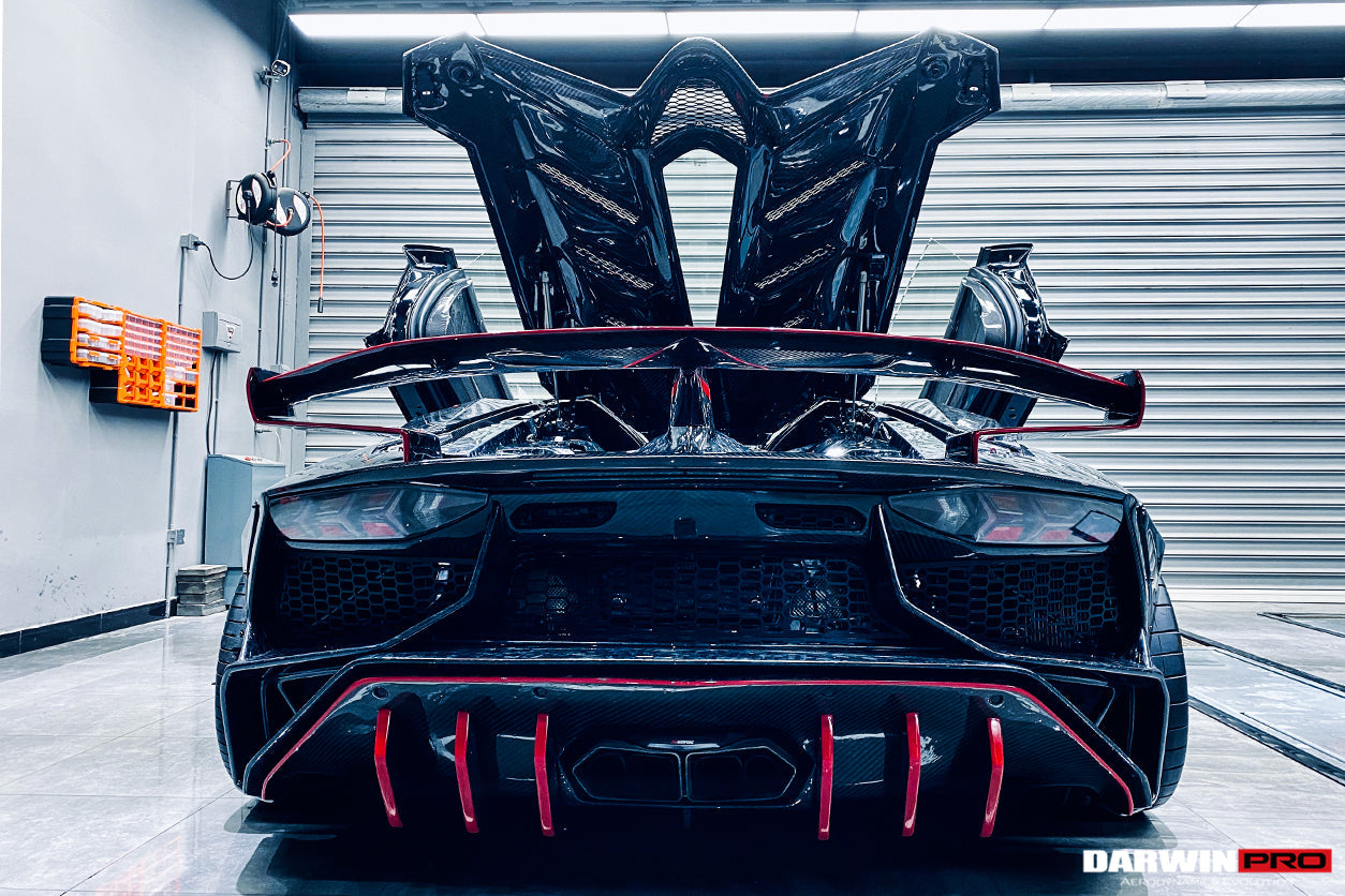 DarwinPRO 2011-2016 Lamborghini Aventador LP700 Roadster SV-BKSSII Style Engine Hood And Wing