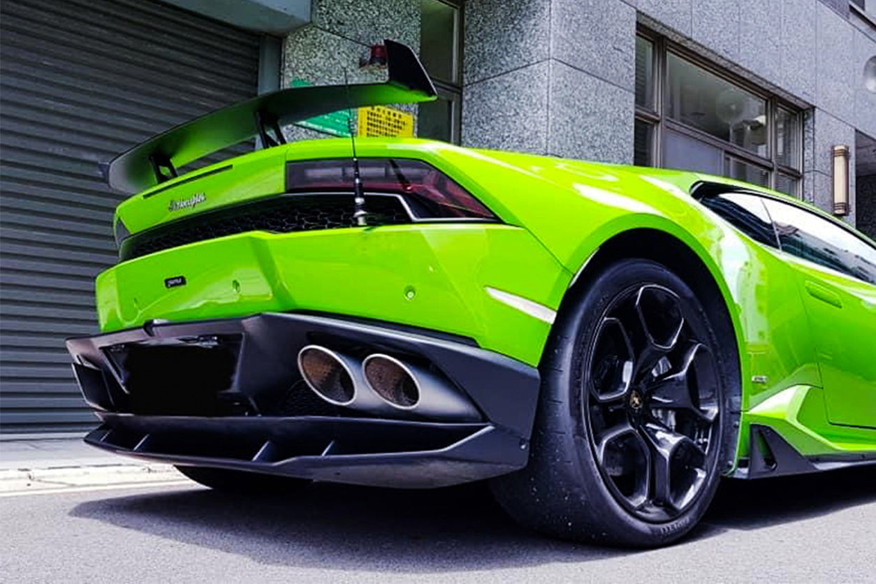DarwinPRO 2015-2020 Lamborghini Huracan LP610 AO Style Carbon Fiber Rear Diffuser