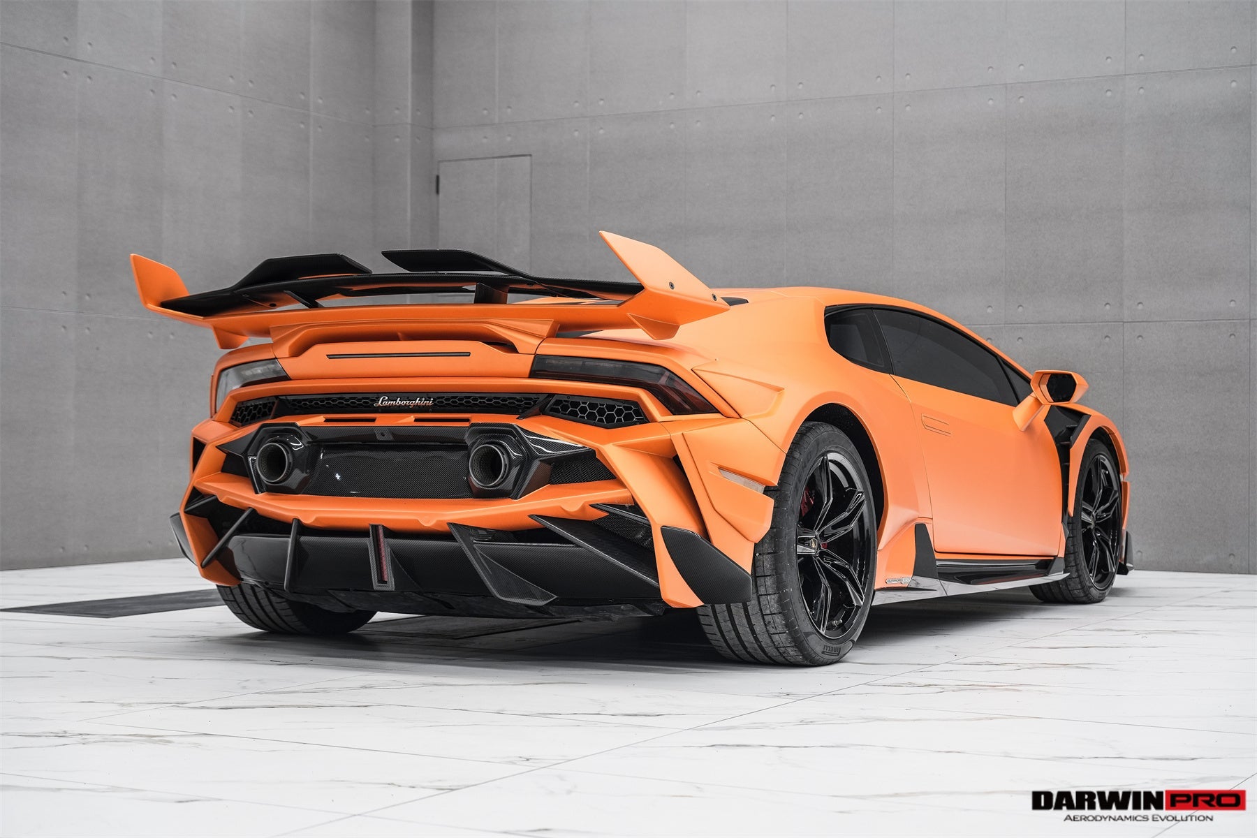 Parachoques trasero DarwinPRO estilo BKSSII para Lamborghini Huracan LP610 y LP580 (2015-2019)