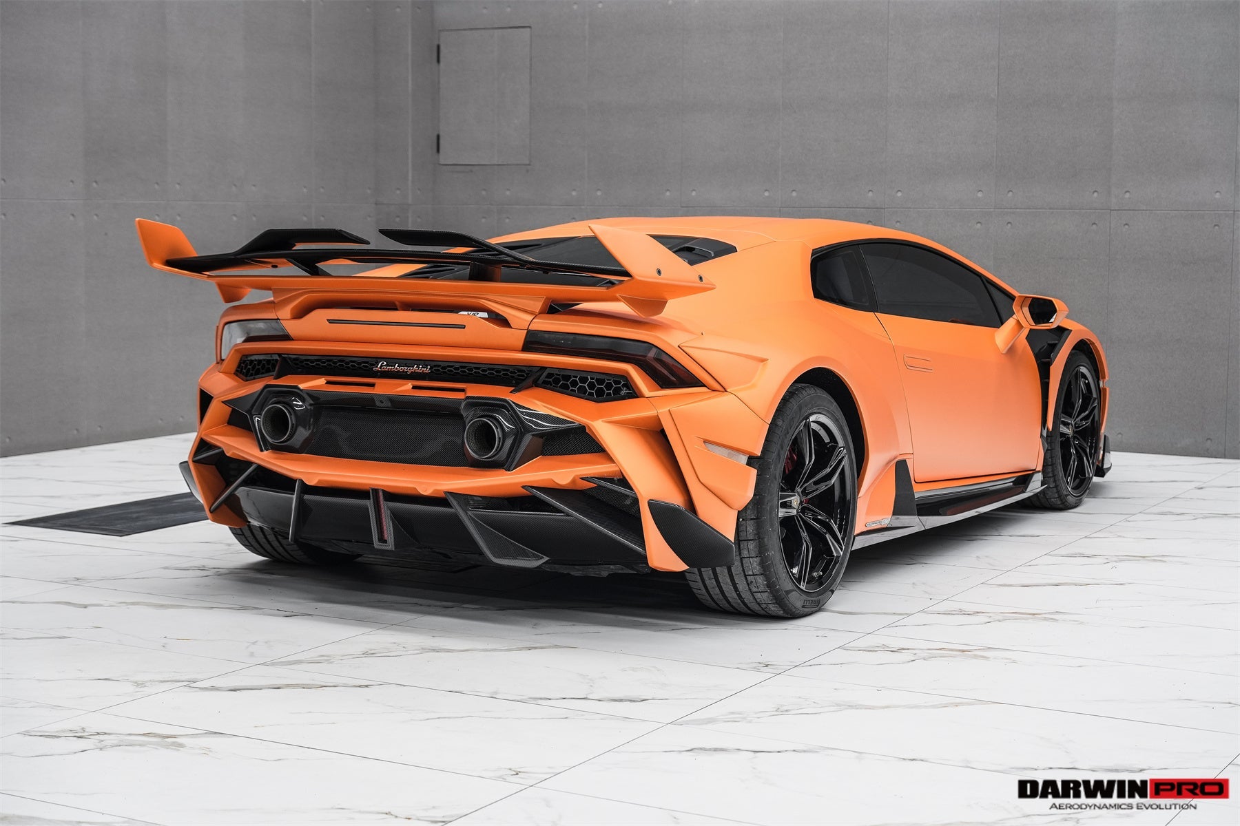 Parachoques trasero DarwinPRO estilo BKSSII para Lamborghini Huracan LP610 y LP580 (2015-2019)