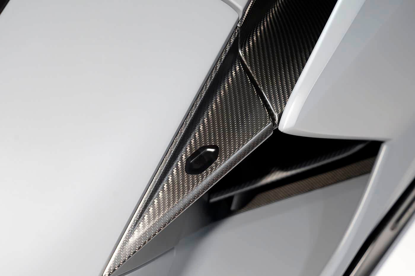 Manija de puerta de fibra de carbono autoclave estilo OE Lamborghini Revuelto DarwinPRO 2023-UP