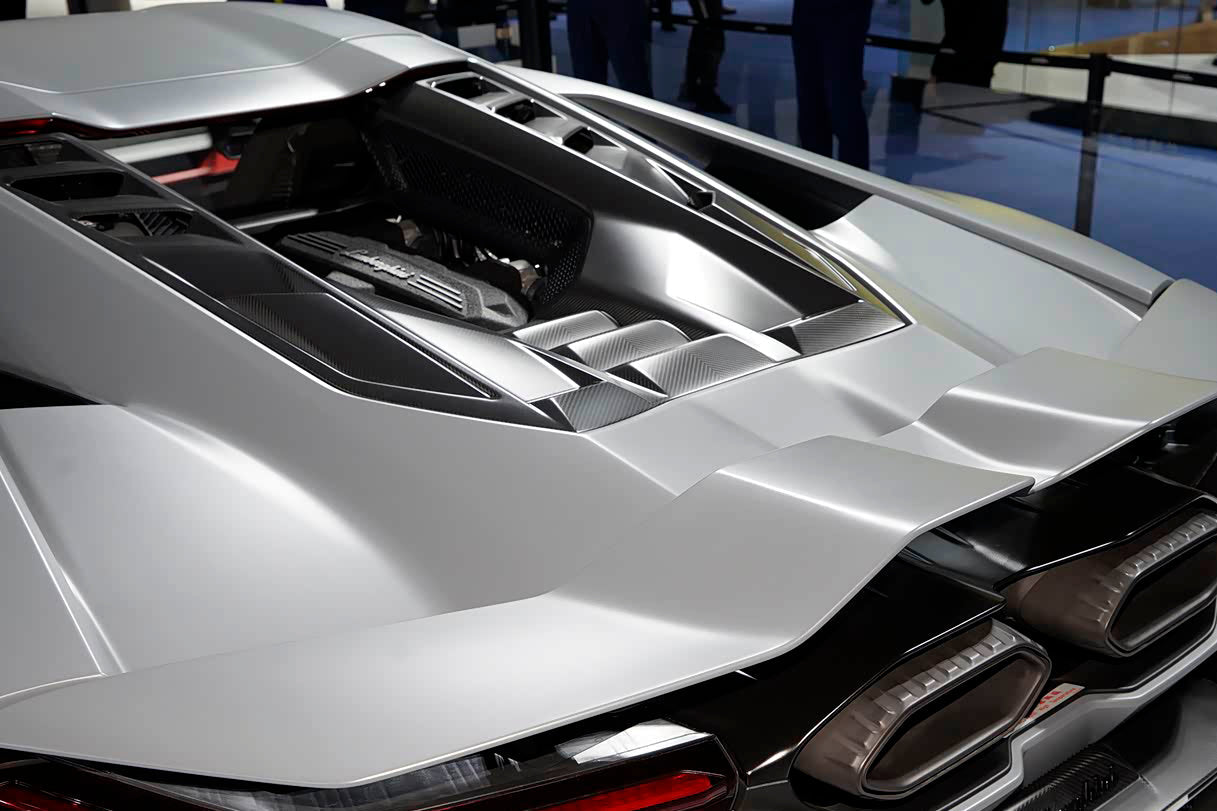 Carbonado 2023-UP Lamborghini Revuelto OE Style Autoclave Carbon Fiber Trunk Spoiler Wing