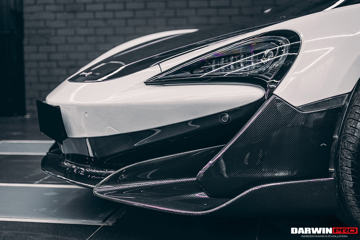 Divisor lateral de parachoques delantero de fibra de carbono DarwinPRO | McLaren 600LT 2018-2021