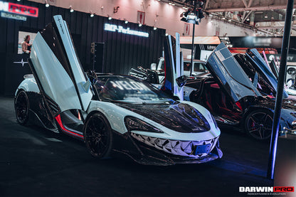Borde de parachoques delantero de fibra de carbono DarwinPRO 2018-2021 McLaren 600lt