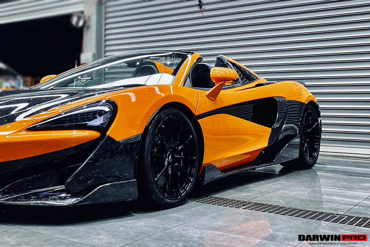 Divisor lateral de parachoques delantero de fibra de carbono DarwinPRO | McLaren 600LT 2018-2021