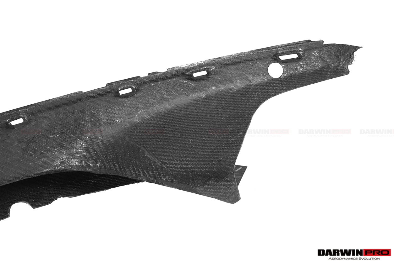 Borde de parachoques delantero de fibra de carbono DarwinPRO 2018-2021 McLaren 600lt