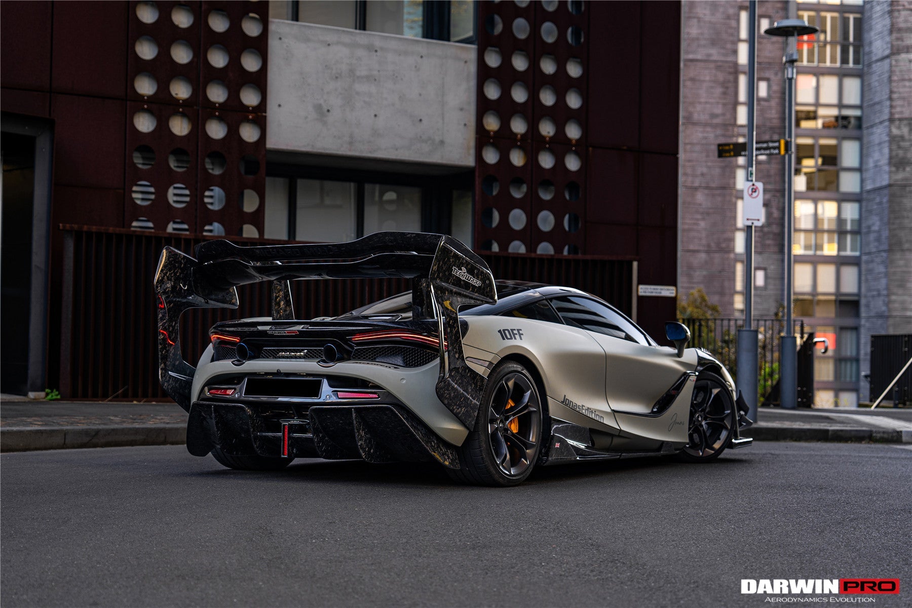 DarwinPRO Se²NWB Style Carbon Fiber Side Skirts | 2017-2023 McLaren 720s