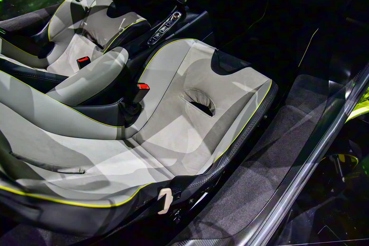 DarwinPRO 2023-UP McLaren Artura Coupe | Spider AM Style Autoclave Carbon Fiber Door Sills