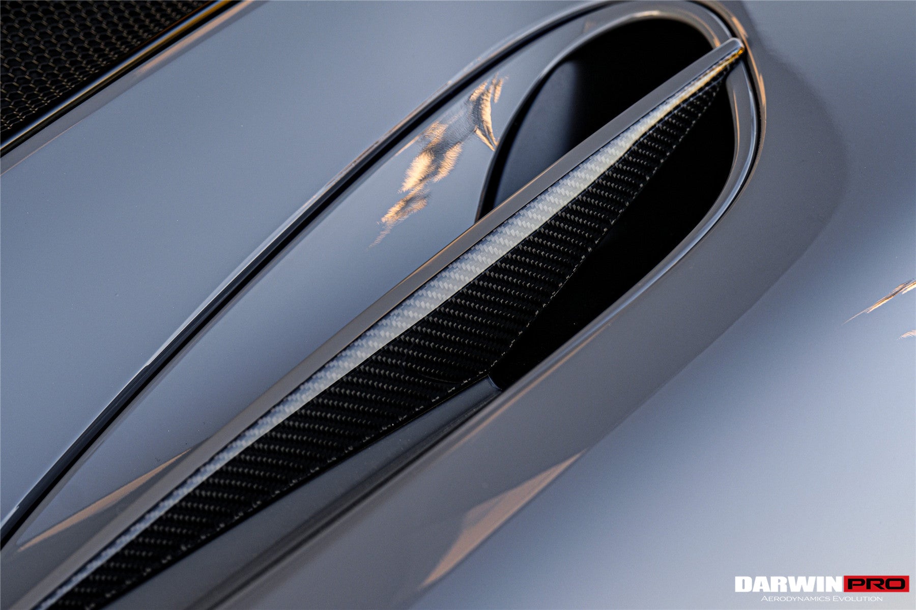 Tomas de aire laterales de fibra de carbono DarwinPRO para McLaren GT BKSS (modelos 2019-UP) | Compatible con GT y GTS