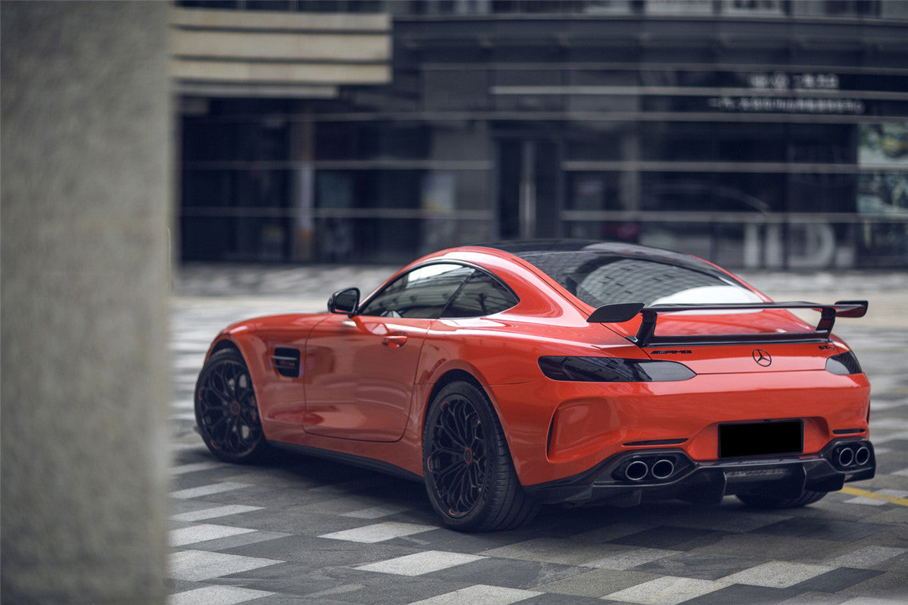Parachoques trasero de fibra de carbono parcial con difusor DarwinPRO 2015-2016 Mercedes Benz AMG GT GTS IMP Performance