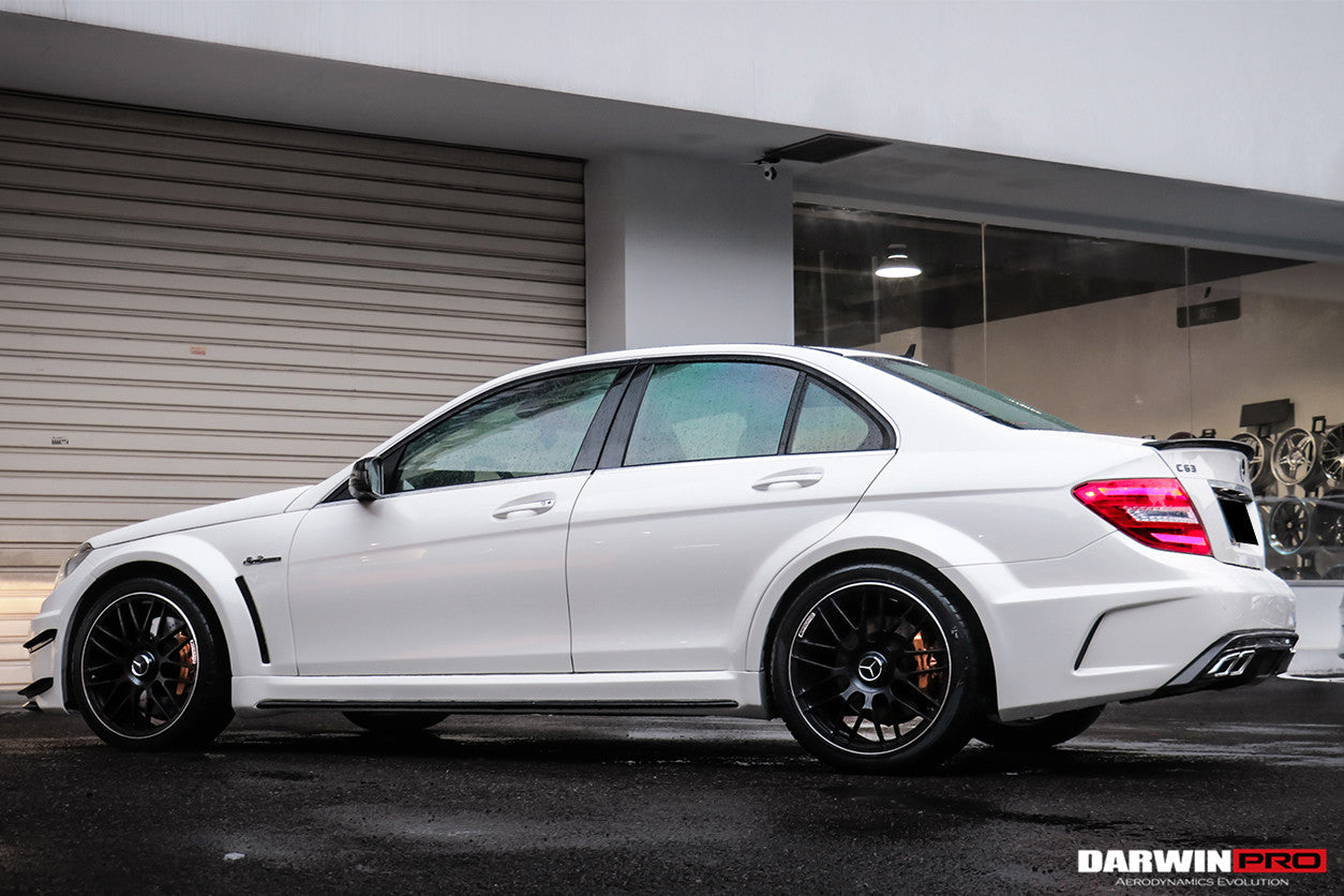 Kit de carrocería completa DarwinPRO 2012-2014 Mercedes Benz W204 C63 AMG Sedán estilo BKSS