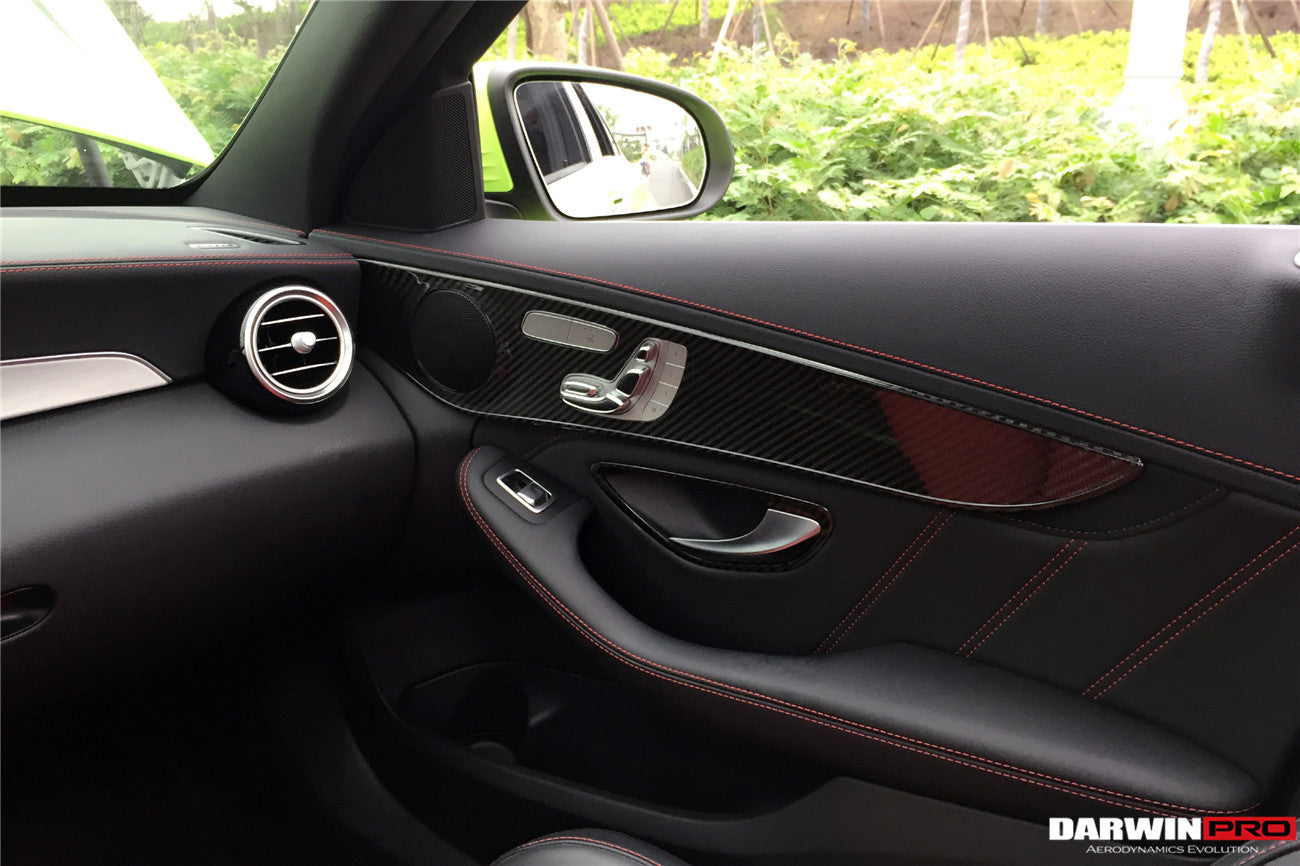 DarwinPRO 2015-2021 Mercedes Benz W205 C63 S AMG Sedán Tira de moldura de fibra de carbono para panel interior de puerta