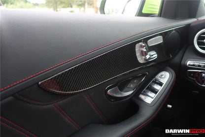 DarwinPRO 2015-2021 Mercedes Benz W205 C63 S AMG Sedán Tira de moldura de fibra de carbono para panel interior de puerta