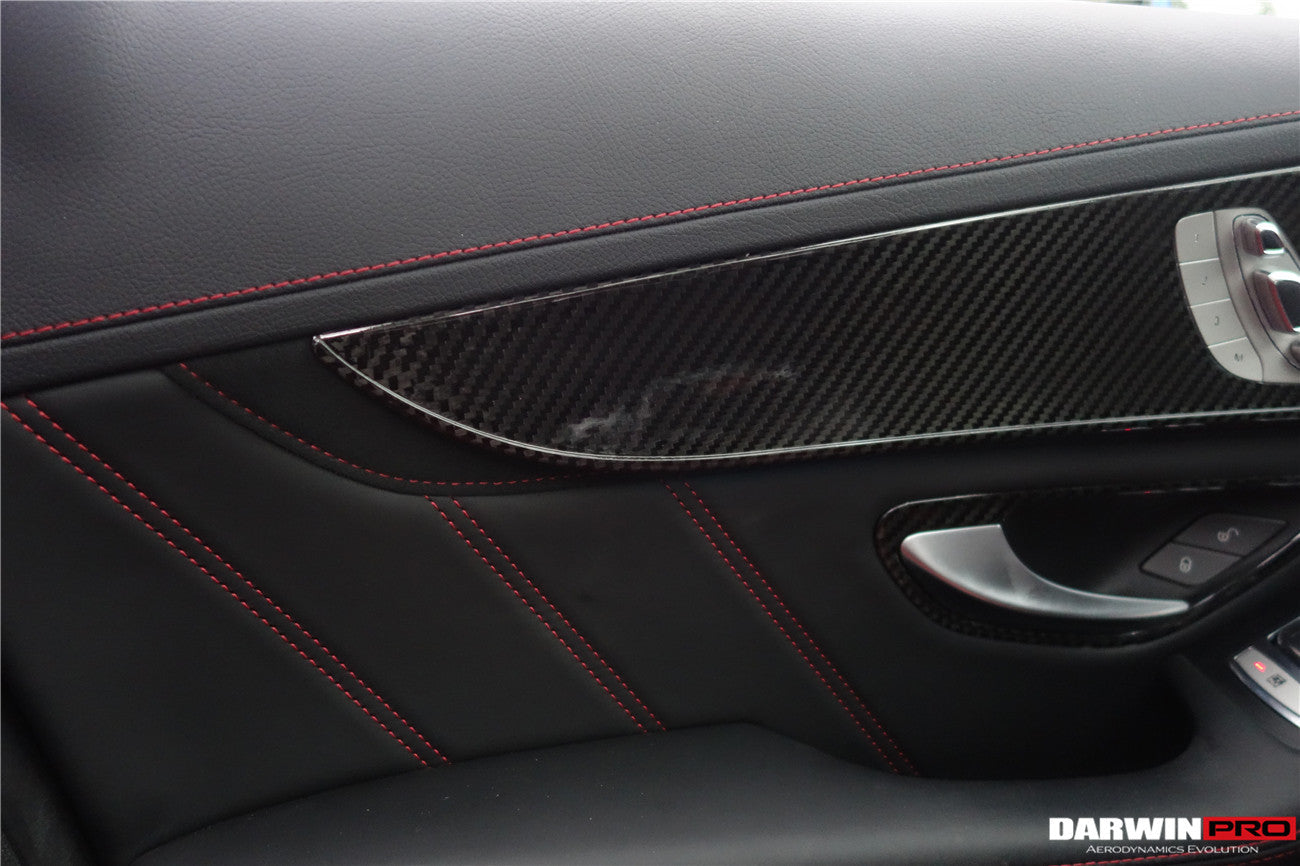 DarwinPRO 2015-2021 Mercedes Benz W205 C63 S AMG Sedán Tira de moldura de fibra de carbono para panel interior de puerta