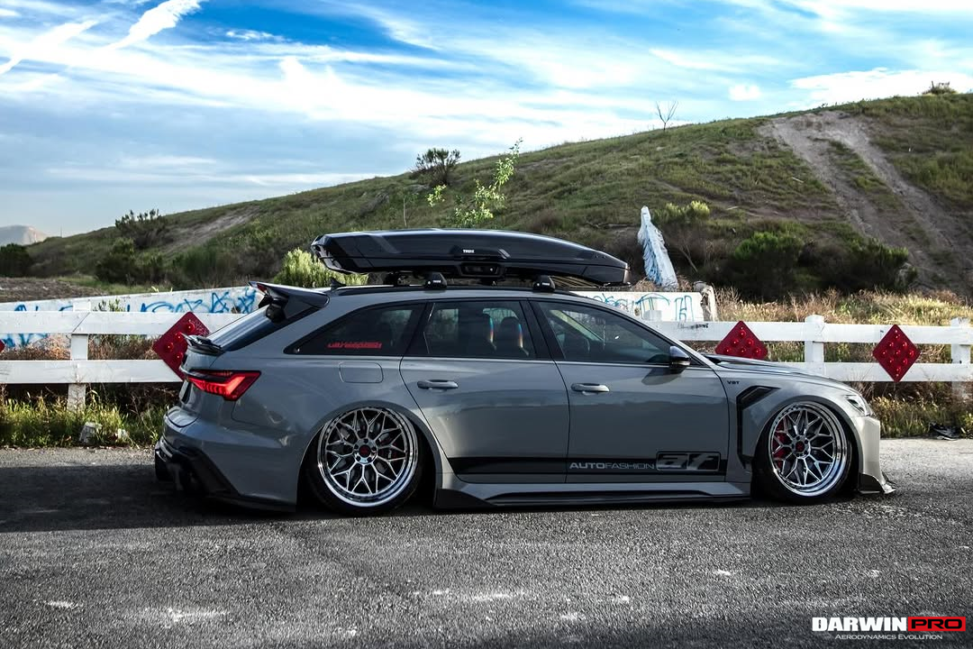 Faldones laterales de alto rendimiento DarwinPRO 2019-2025 para Audi RS6 Avant C8 y RS7 Quattro IMP debajo del tablero