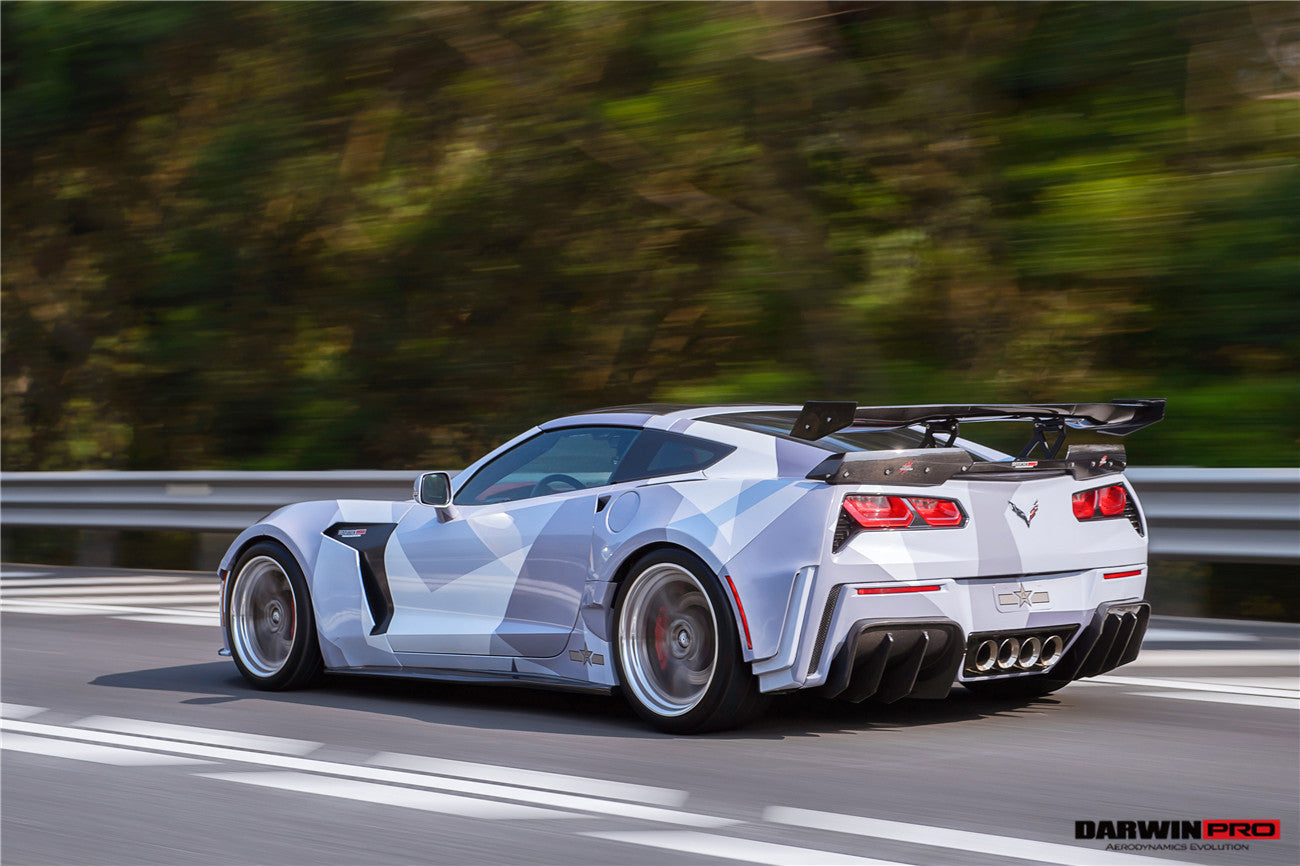 Guardabarros trasero ancho de poliéster reforzado con fibra DarwinPRO 2013-2017 Corvette C7 Z51 BKSS